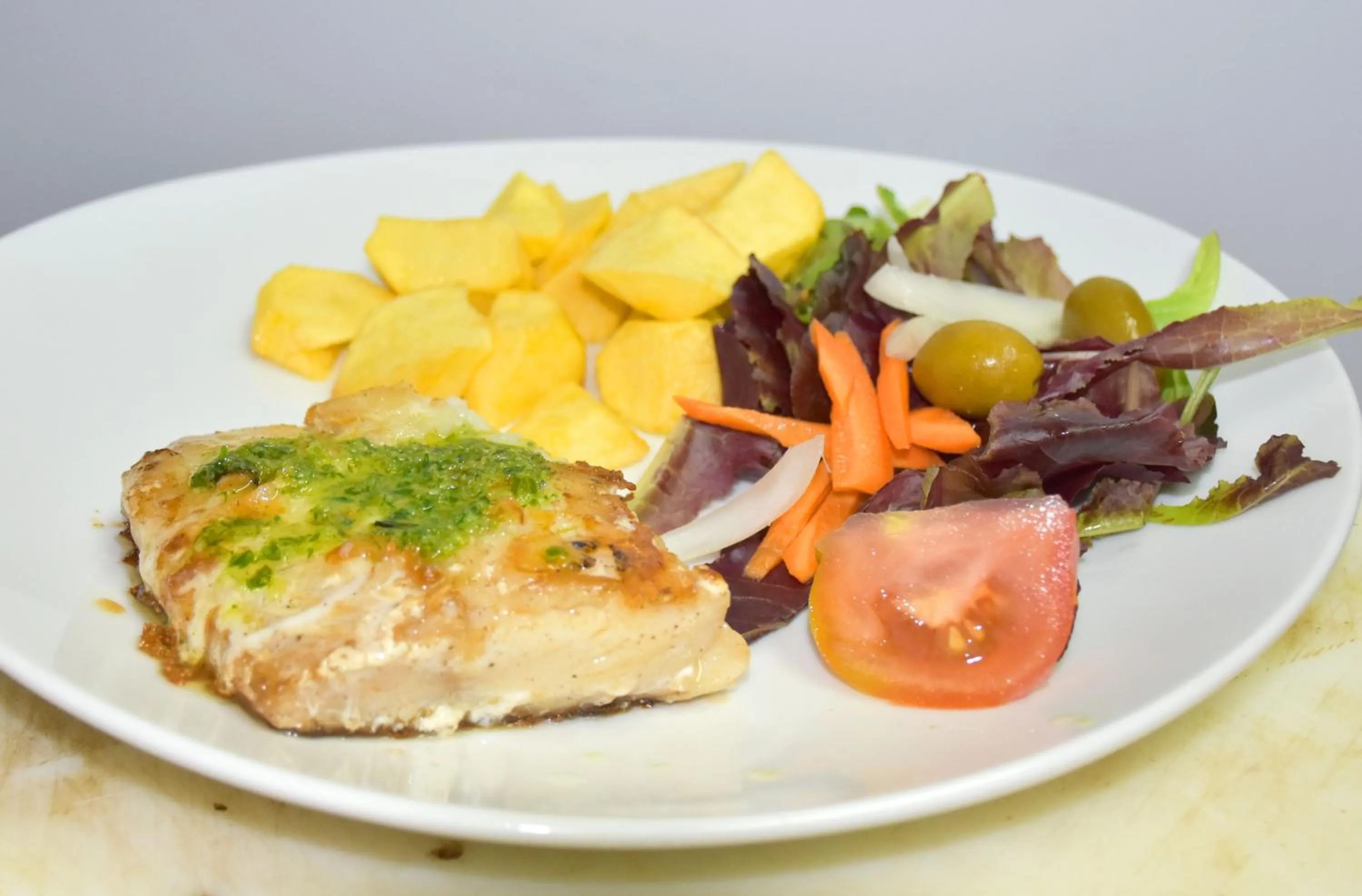 Restaurant/places to eat in Hostal Oliveta