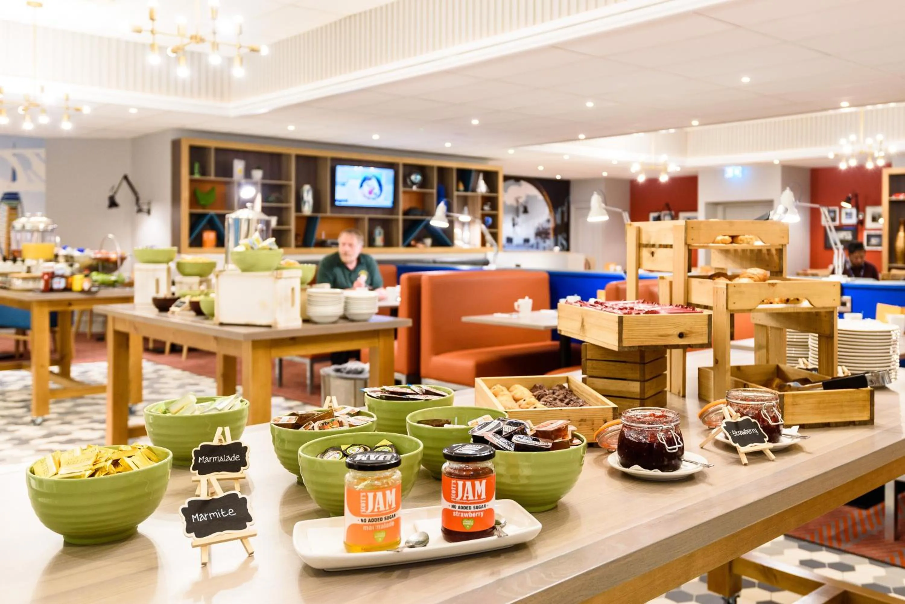 Breakfast in Holiday Inn Portsmouth by IHG