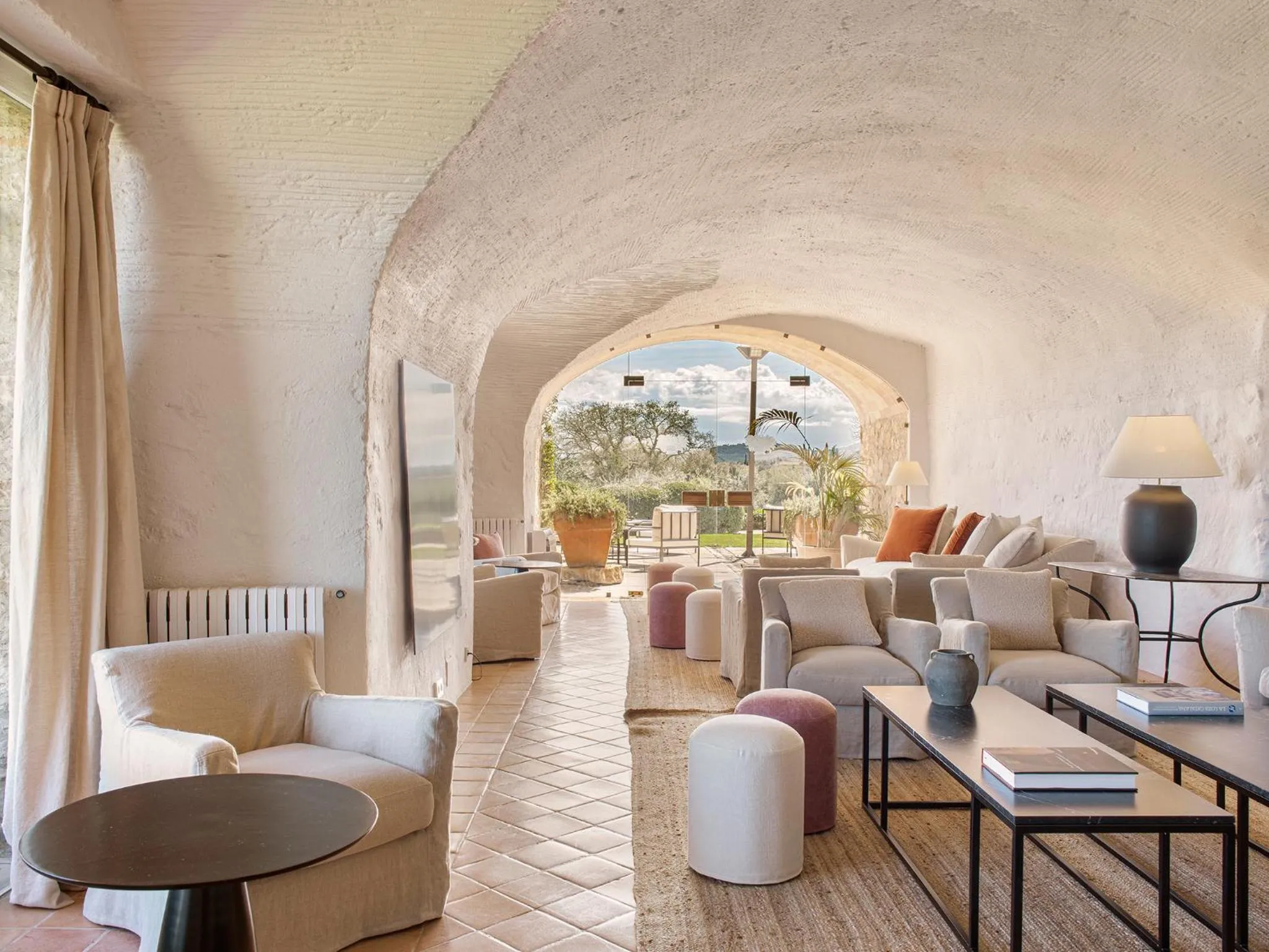 Living room in Mas de Torrent Hotel & Spa, Relais & Châteaux