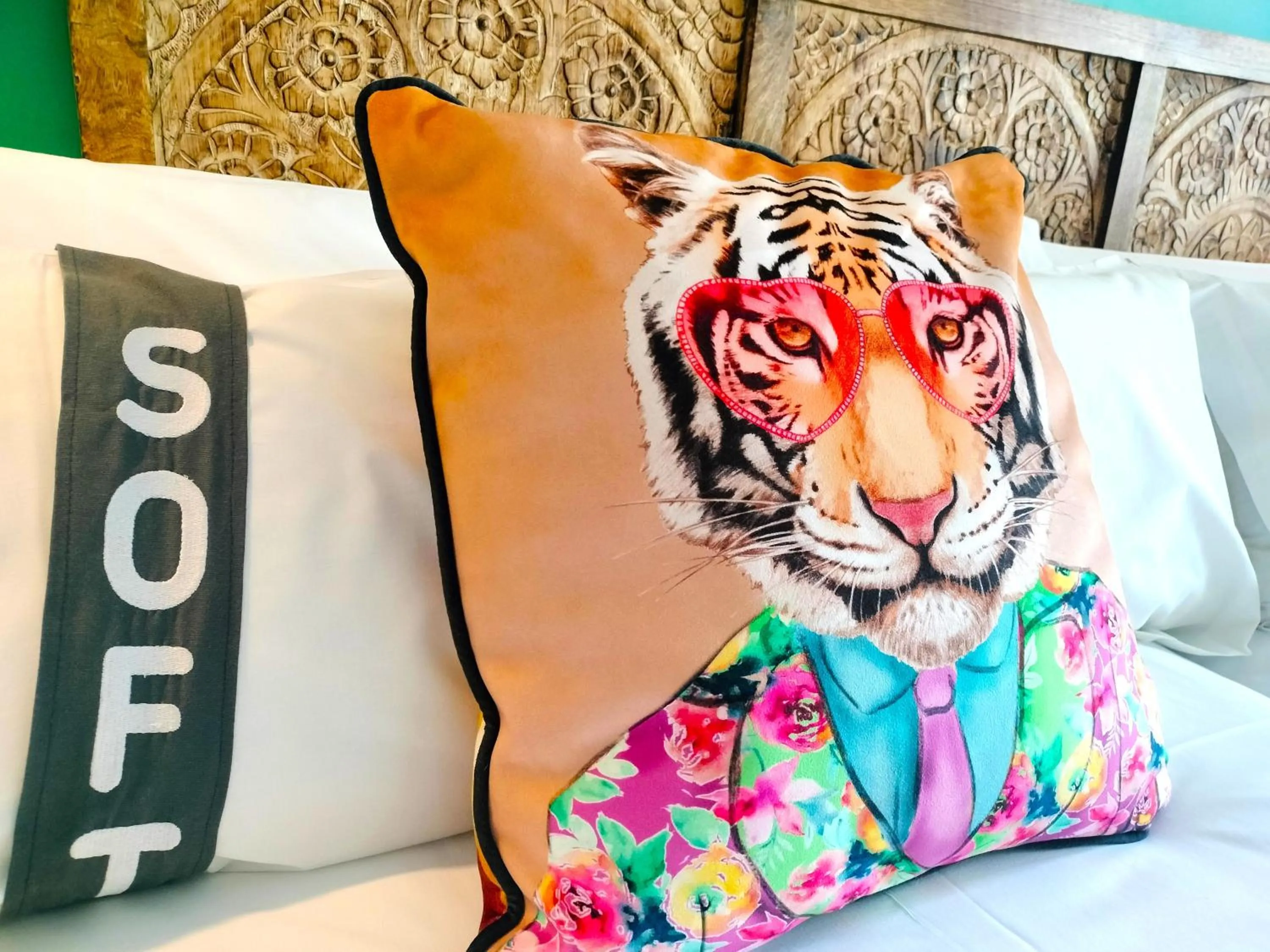 Photo of the whole room in Casual Ilbira Granada