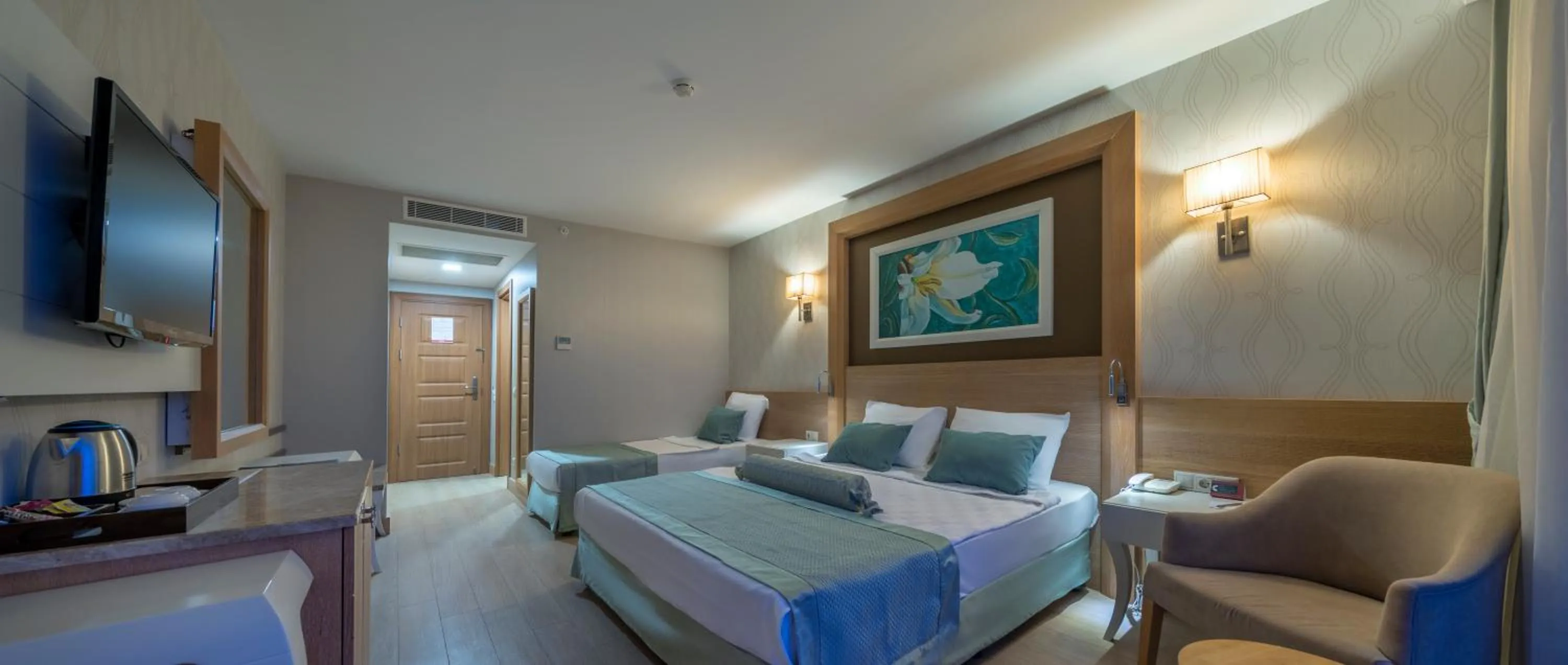 Shower, Bed in Fame Residence Goynuk