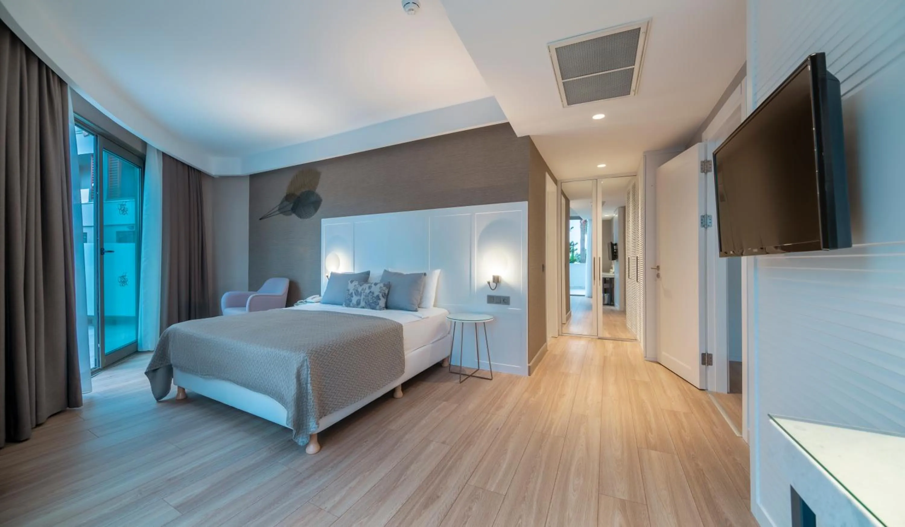 Shower, Bed in Fame Residence Goynuk