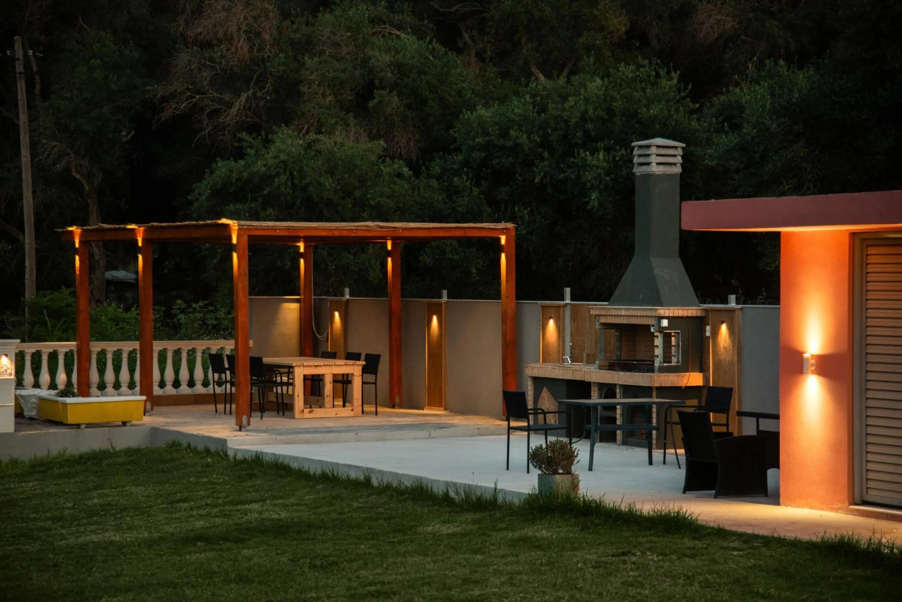 Night in Riposo Studios & Apartments