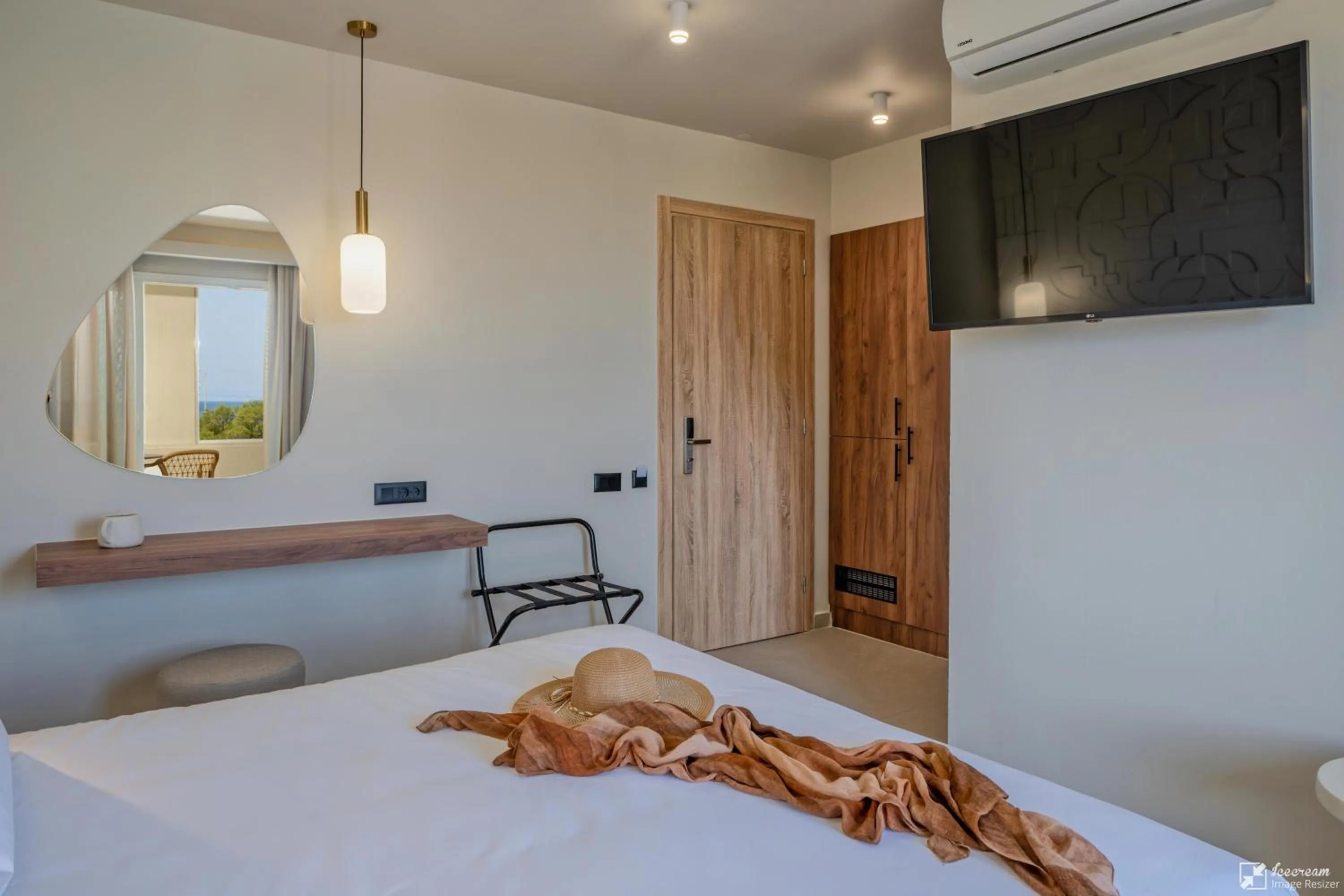 Bed in Georgioupolis Resort & Aqua Park