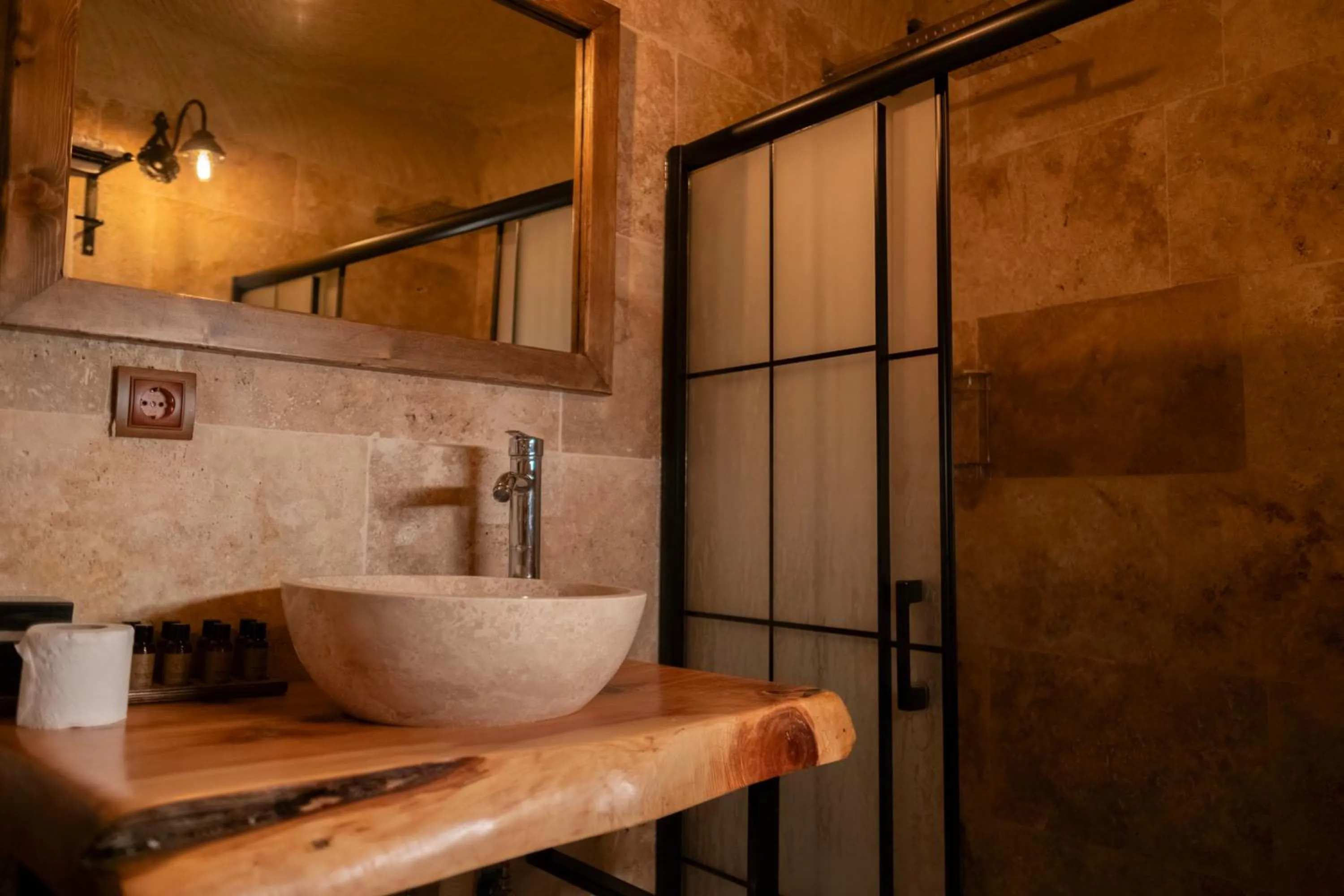 Shower in Urgup Evi Cave Hotel