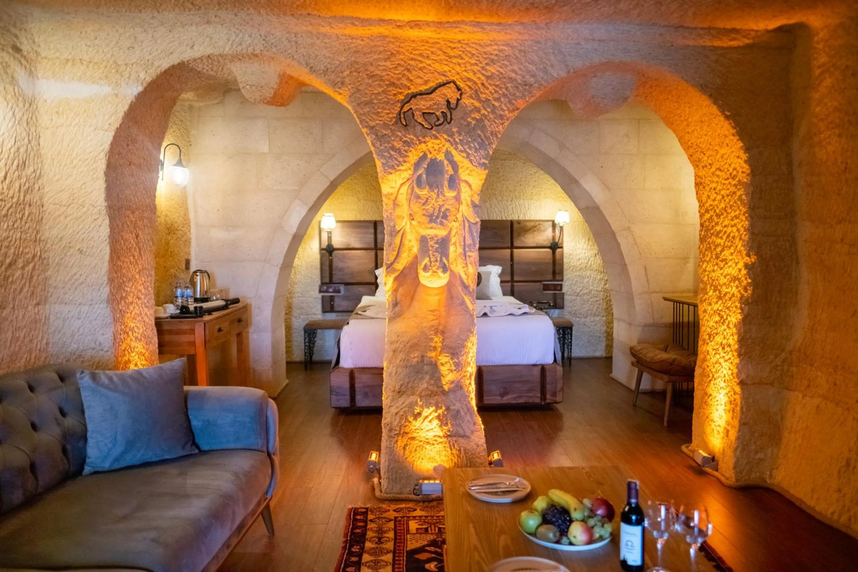 Bed in Urgup Evi Cave Hotel