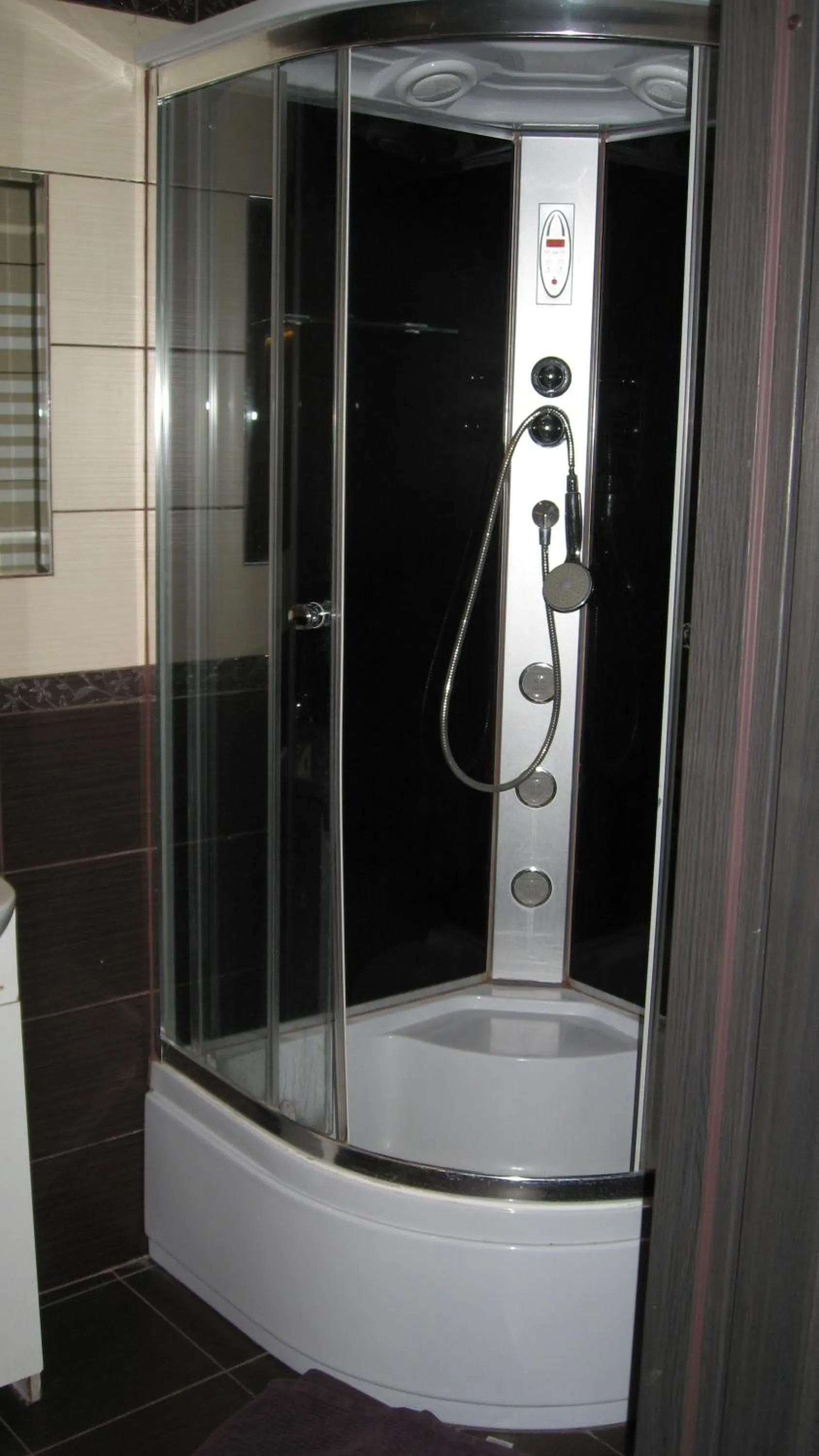 Shower in "Harnaś" Ząb-Bustryk