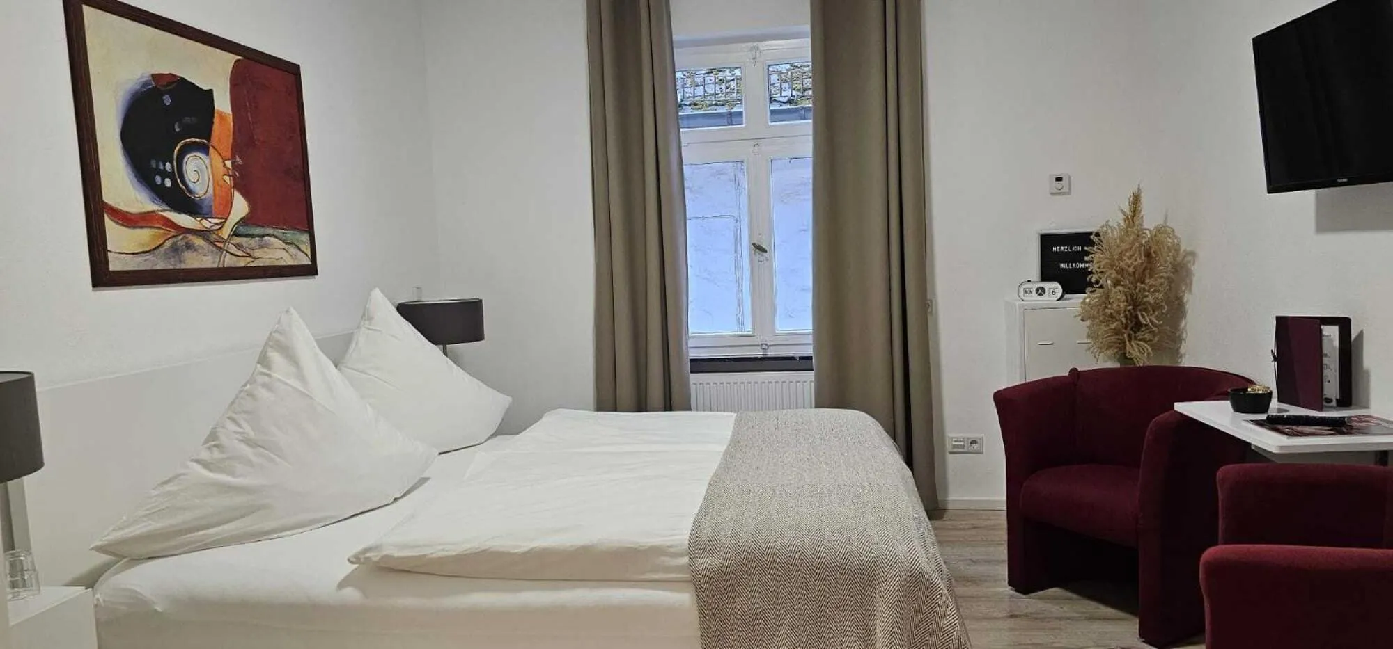 Bedroom, Bed in Hotelbetriebe Güldenhaupt GmbH