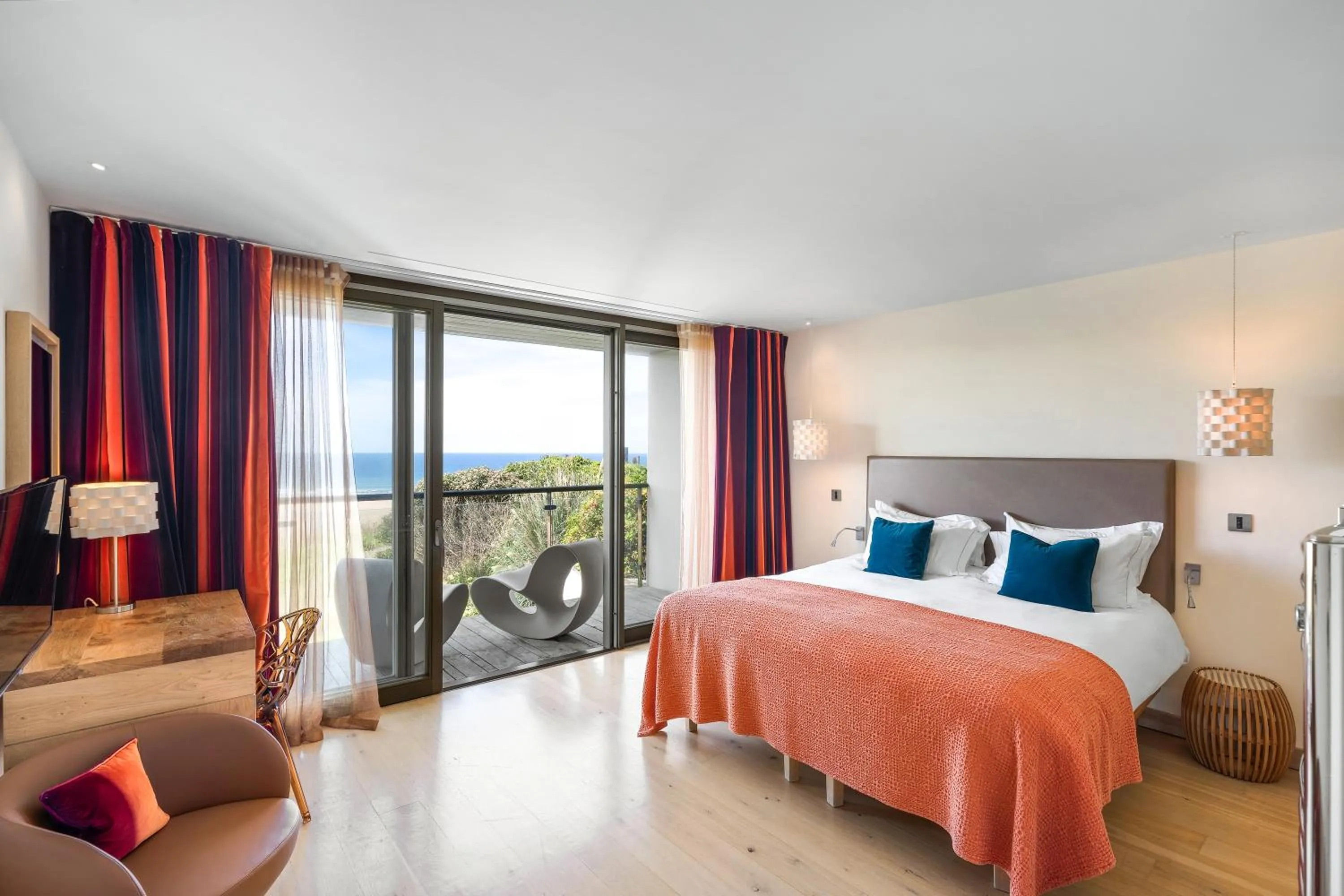 Bed in Scarlet Hotel - Adults Only