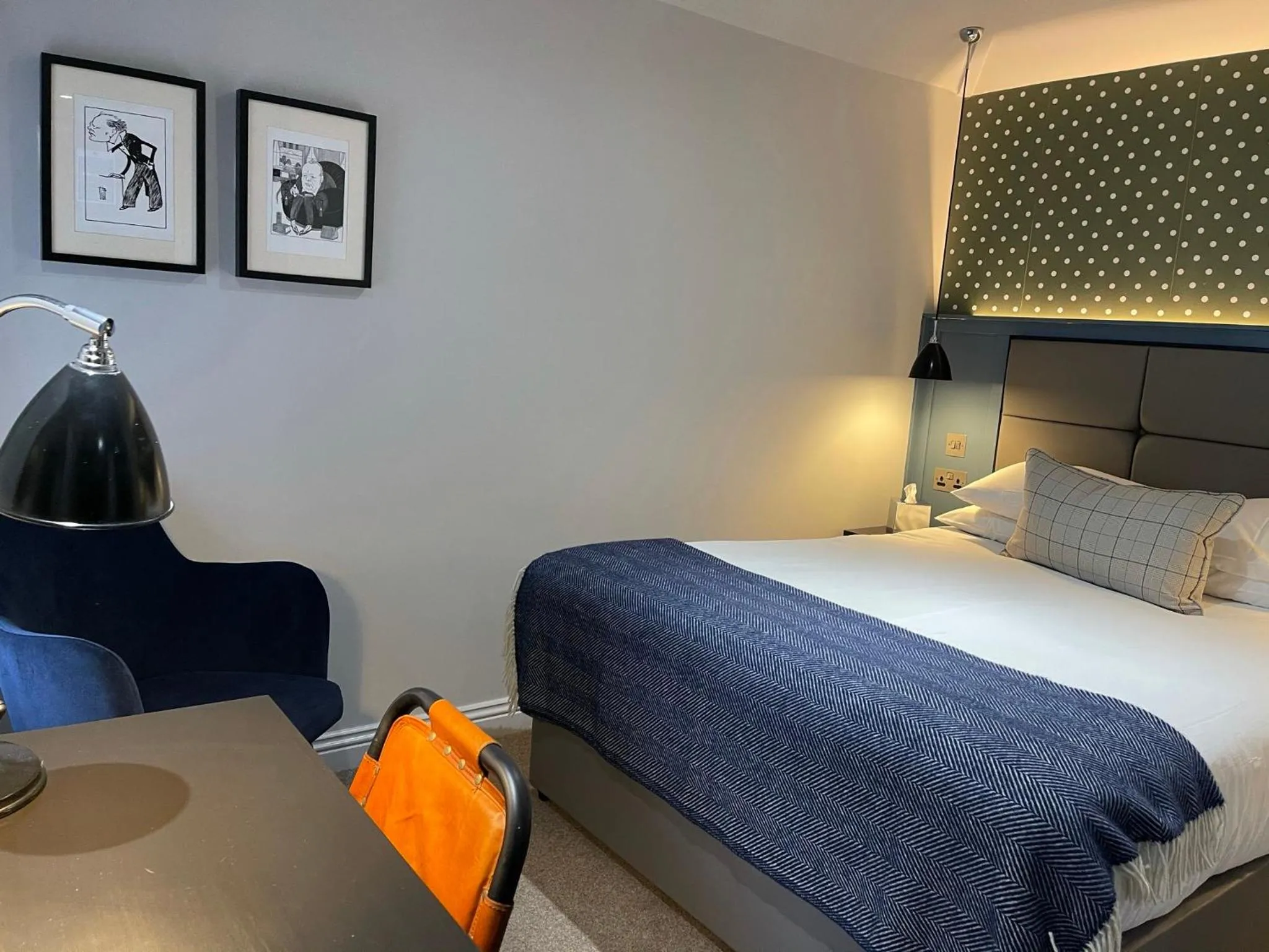 Bed in The Churchill Hotel