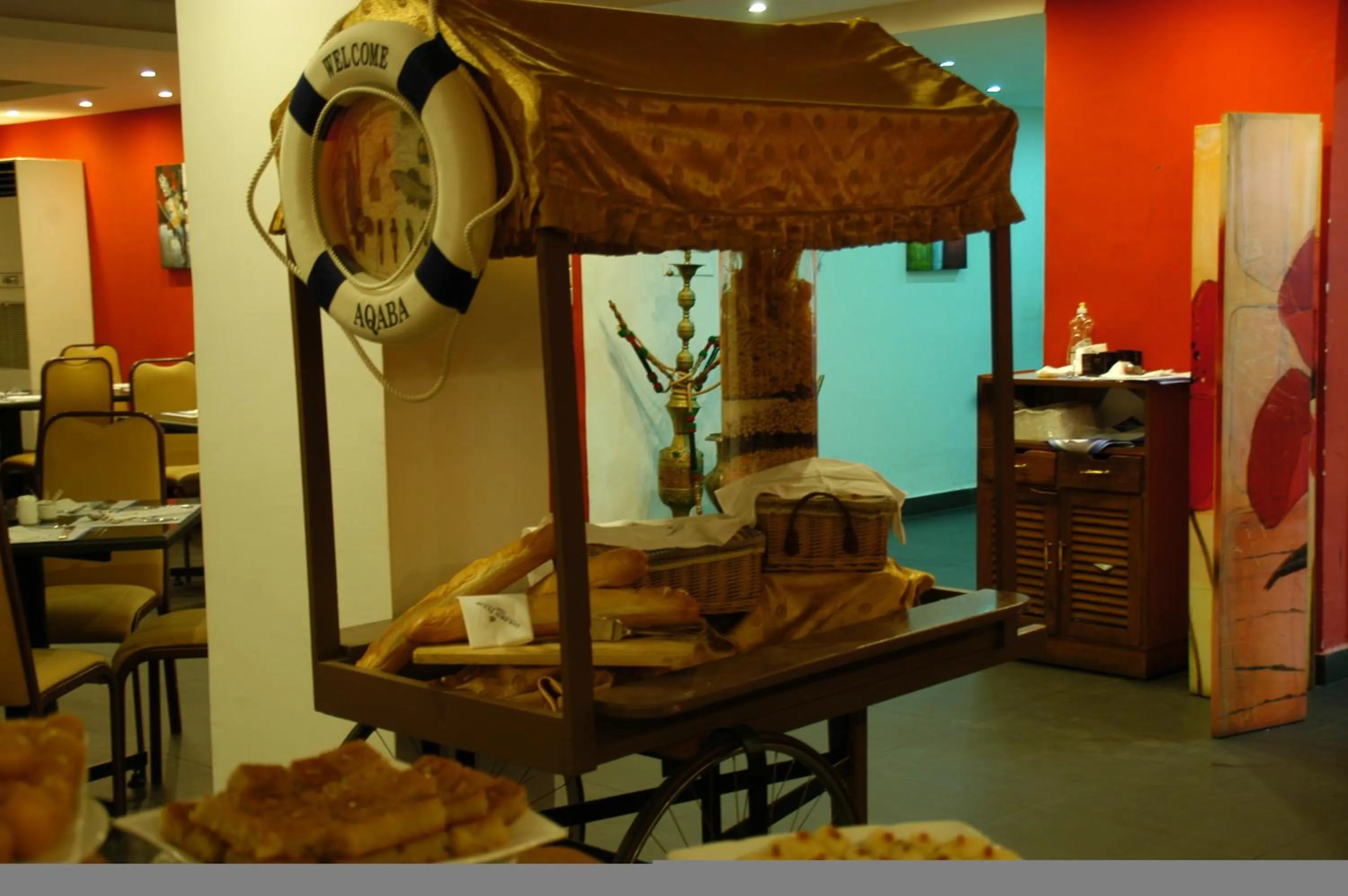 Food and drinks in Mina Hotel