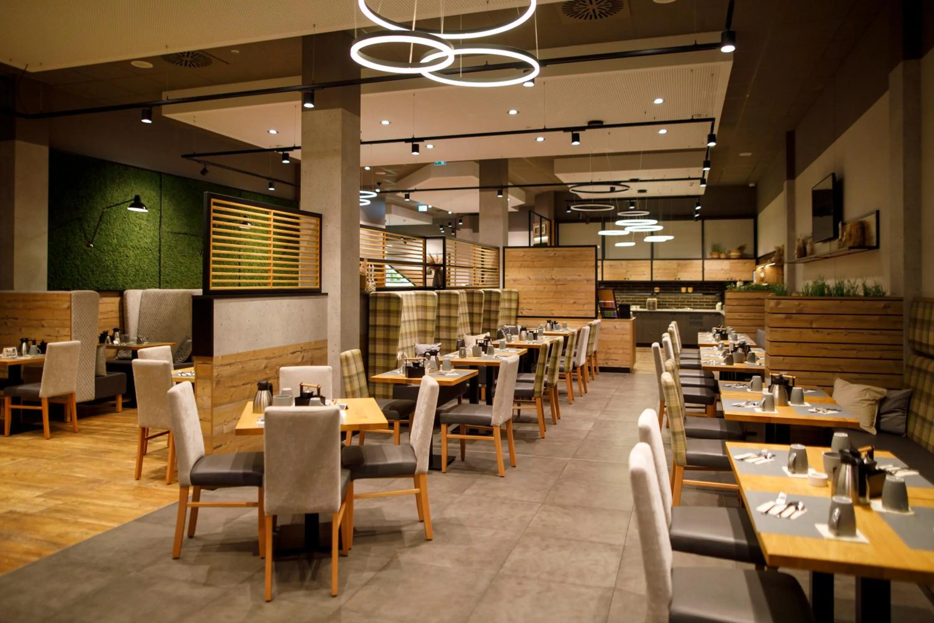 Buffet breakfast in Kedi Hotel Papenburg