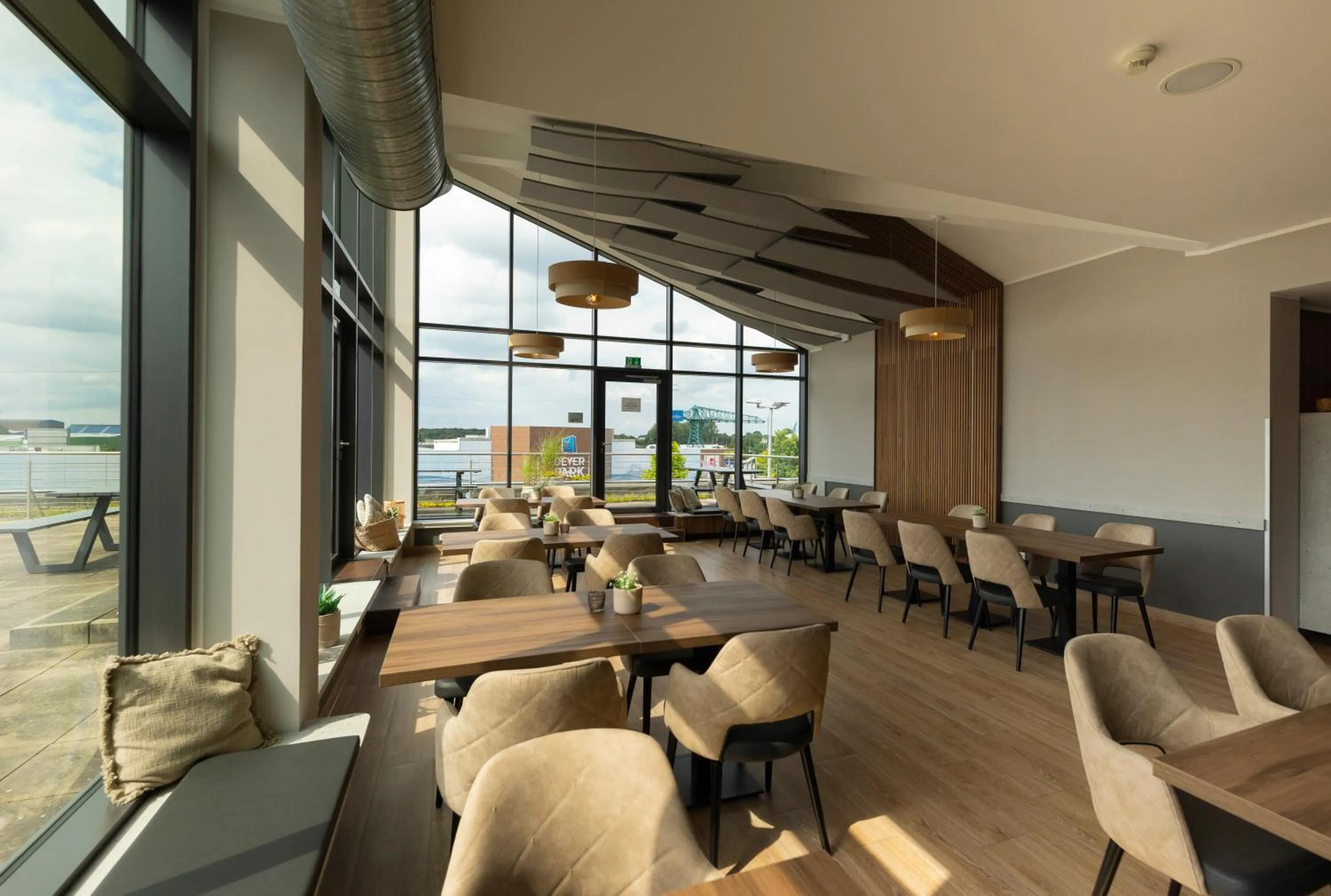 Seating area in Kedi Hotel Papenburg