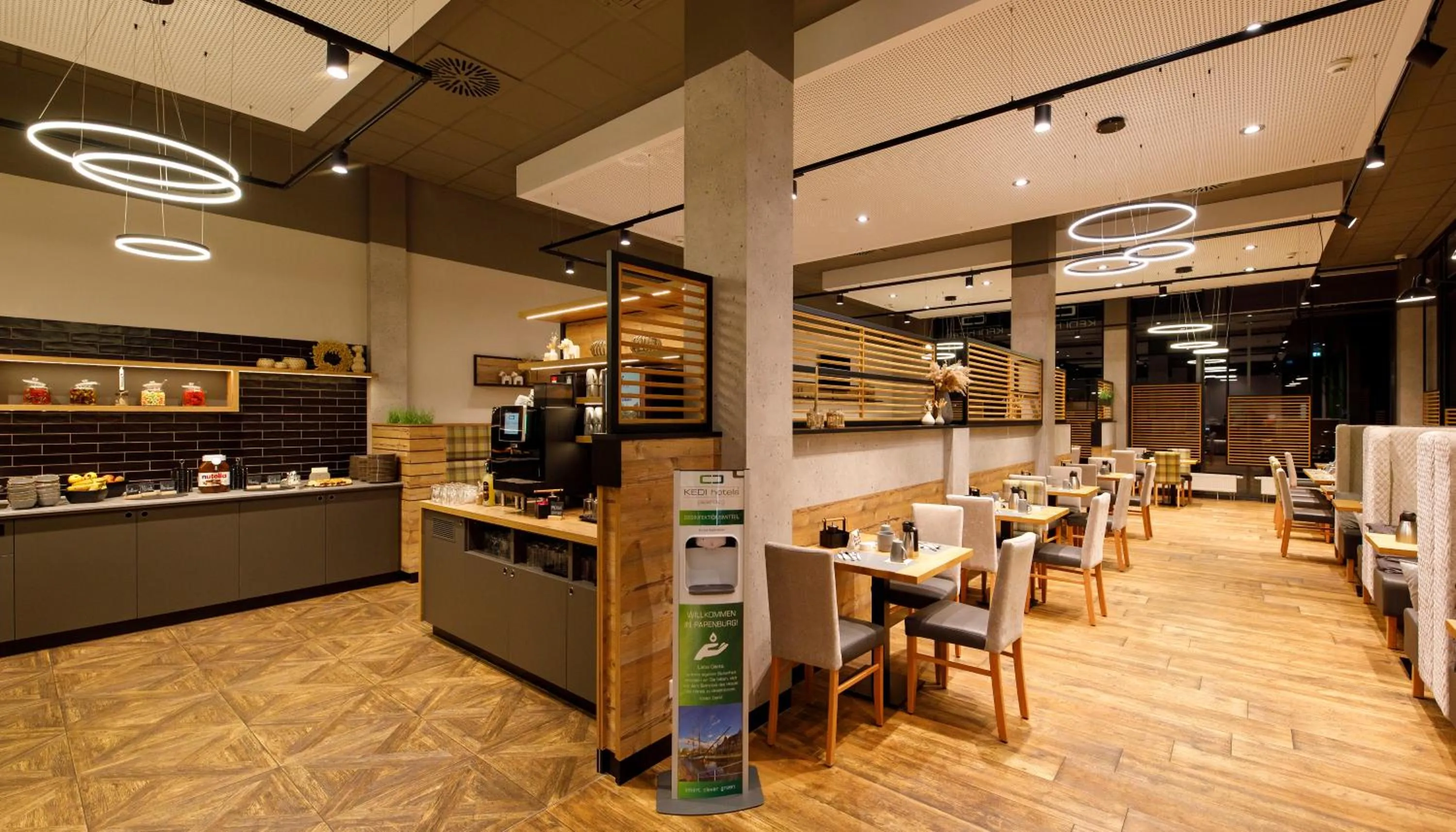 Buffet breakfast in Kedi Hotel Papenburg