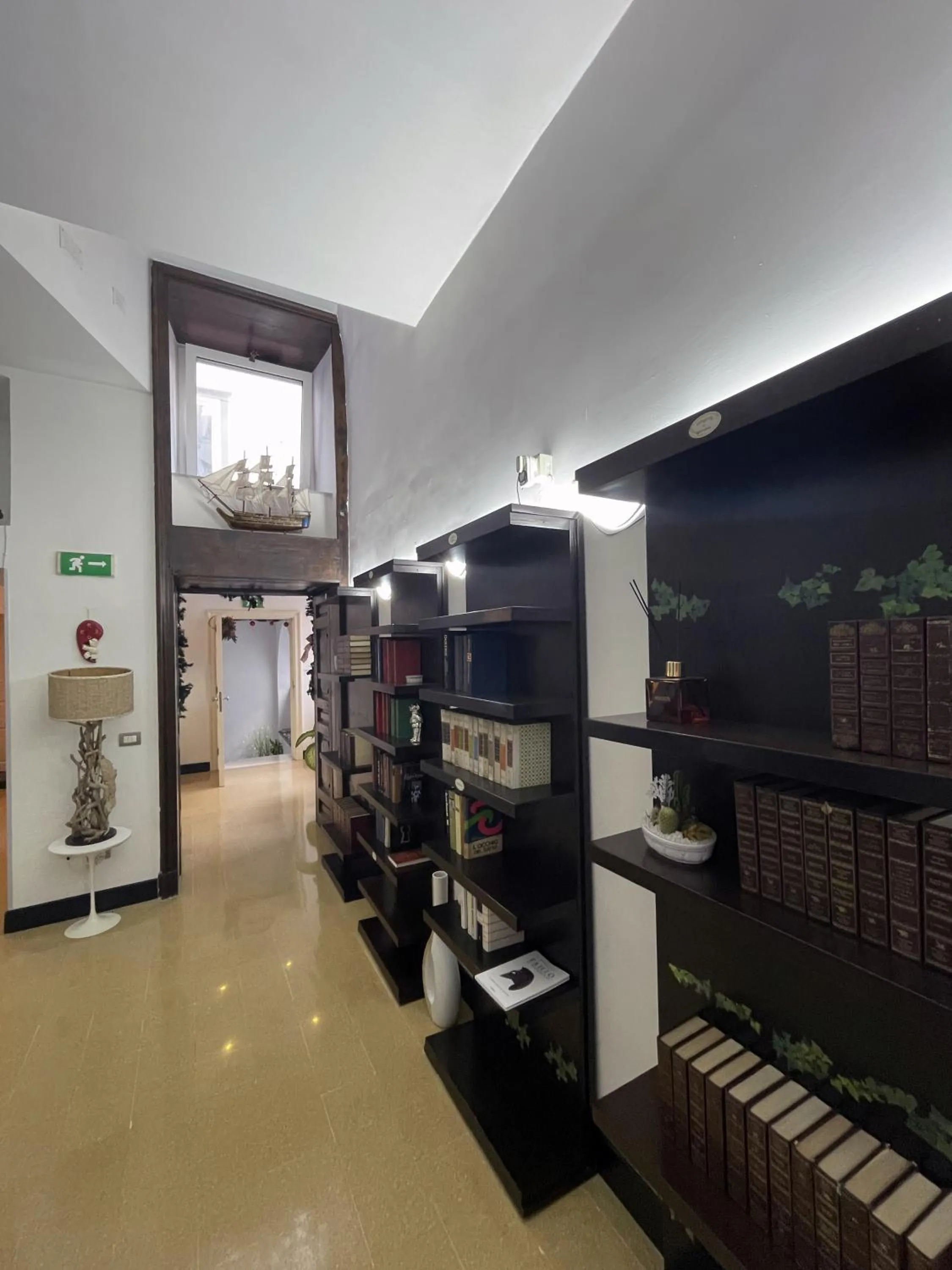 Communal lounge/ TV room in Resort CostantiNapoli 27