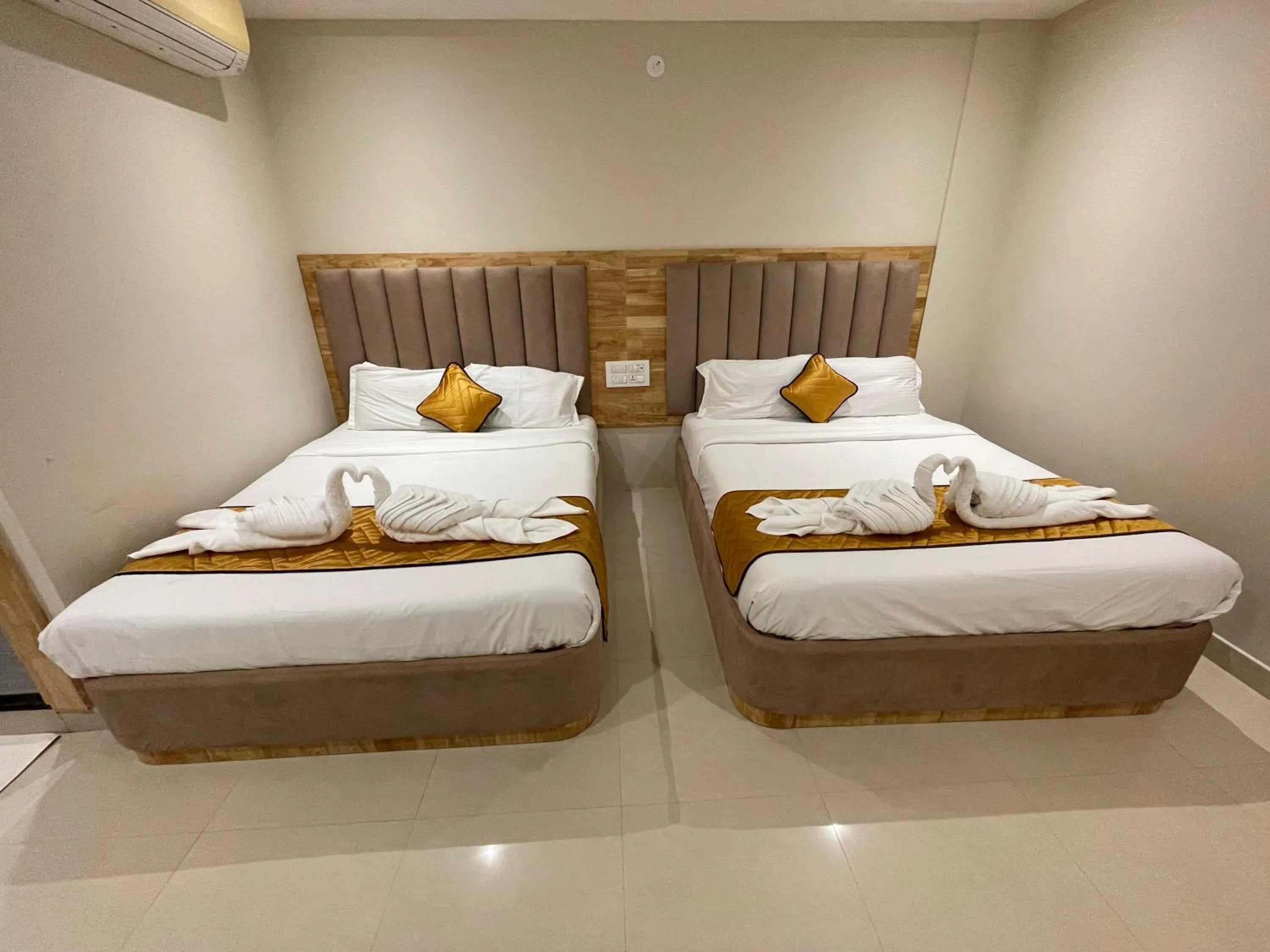 Photo of the whole room, Bed in Hotel MGM Grand