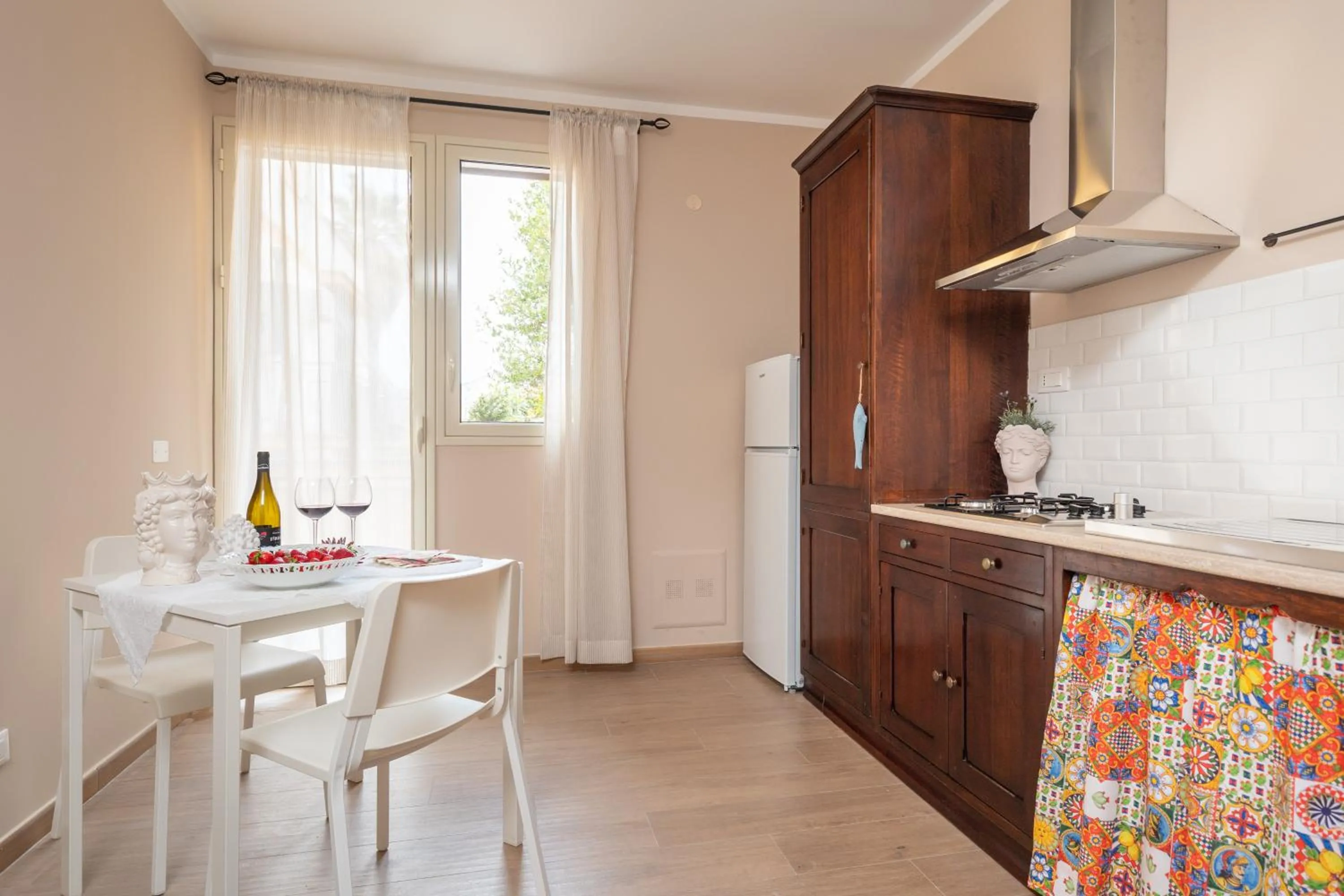 Communal kitchen in B&B Medusa