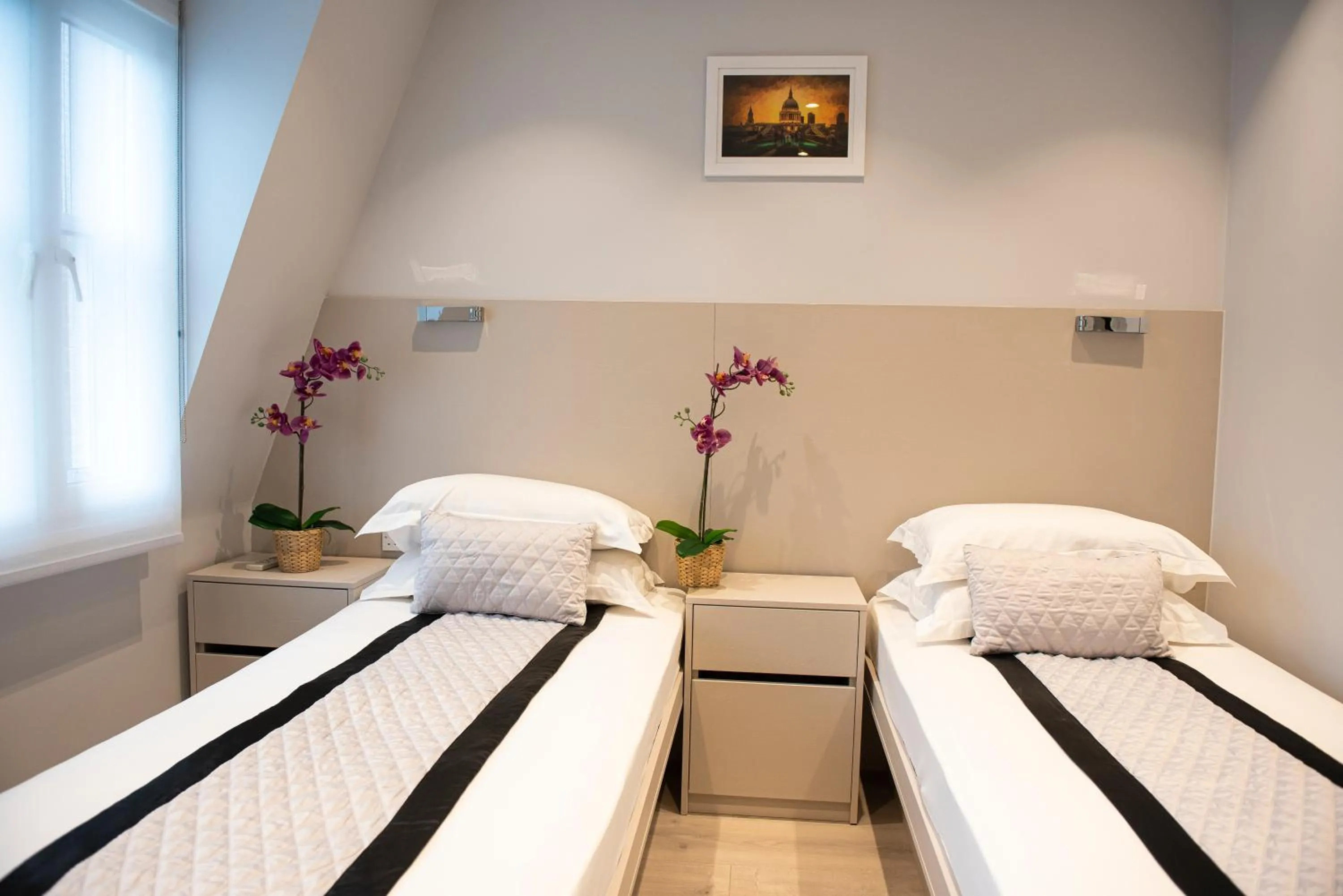 Twin Studio in NOX West Hampstead