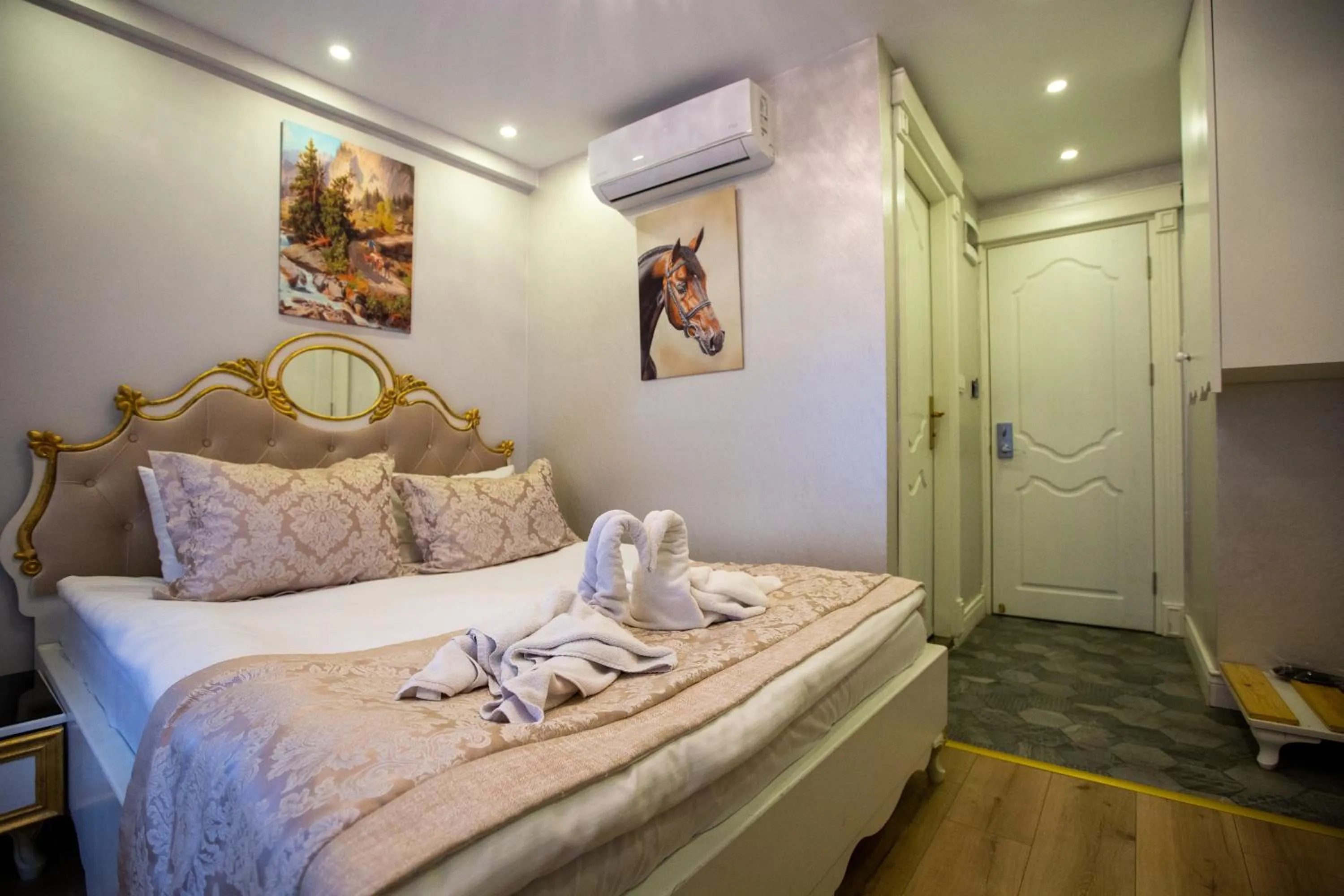 Bed in Sirkeci Ersu Hotel & SPA