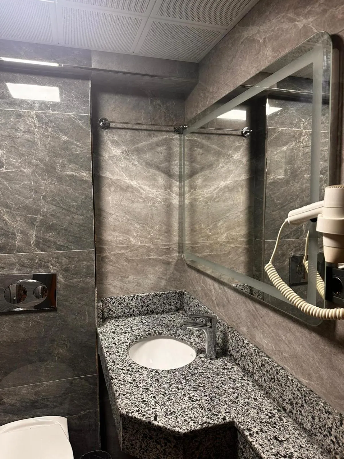 Shower in Sirkeci Ersu Hotel & SPA