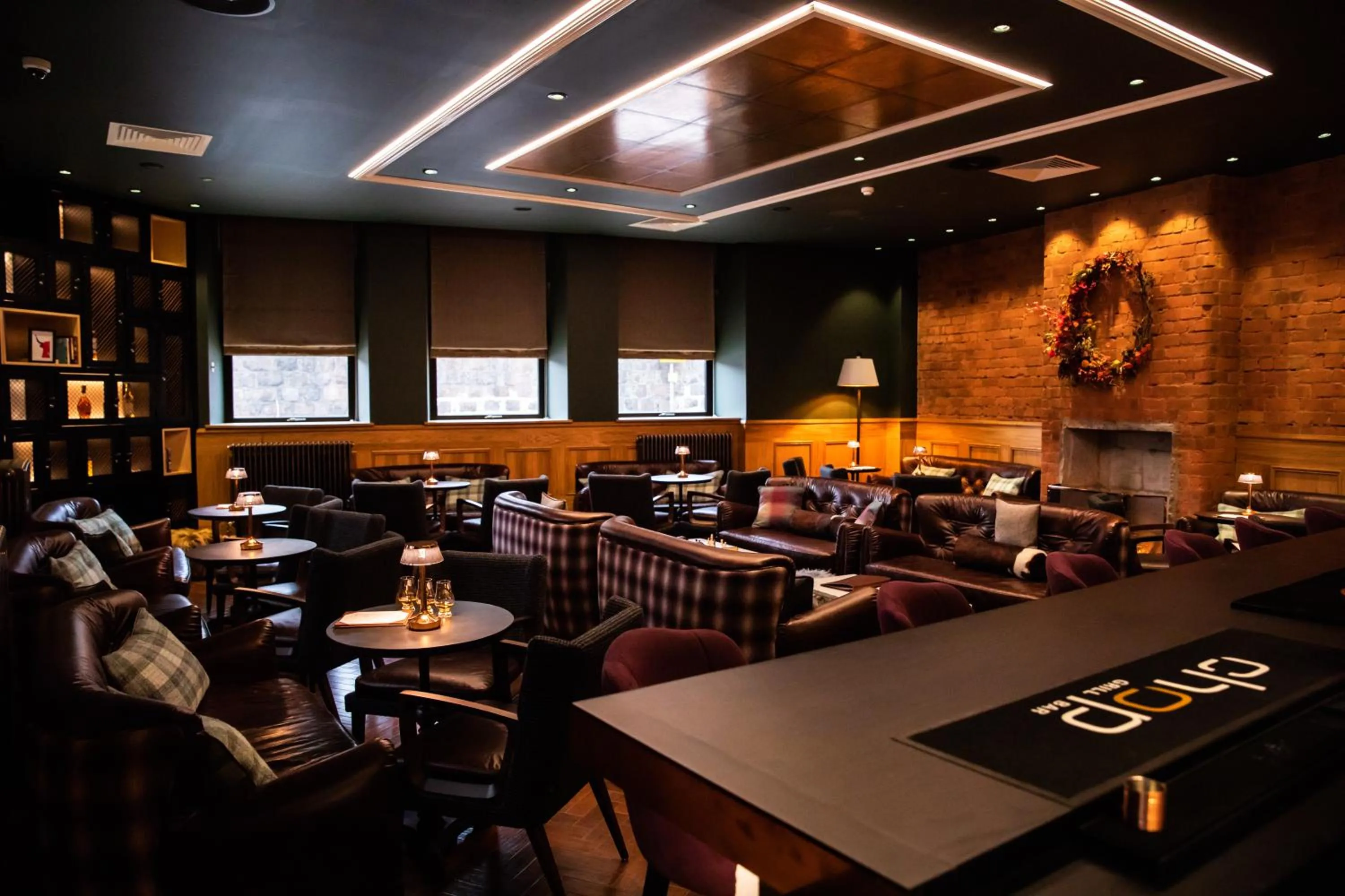 Lounge or bar in Sandman Signature Aberdeen Hotel & Spa