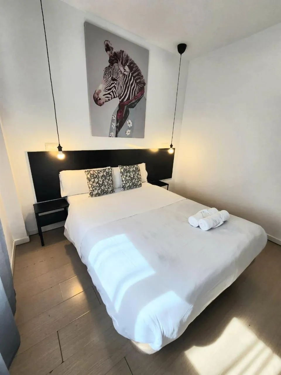 Bed in AYZ Javier Cabrini - Auto check-in property