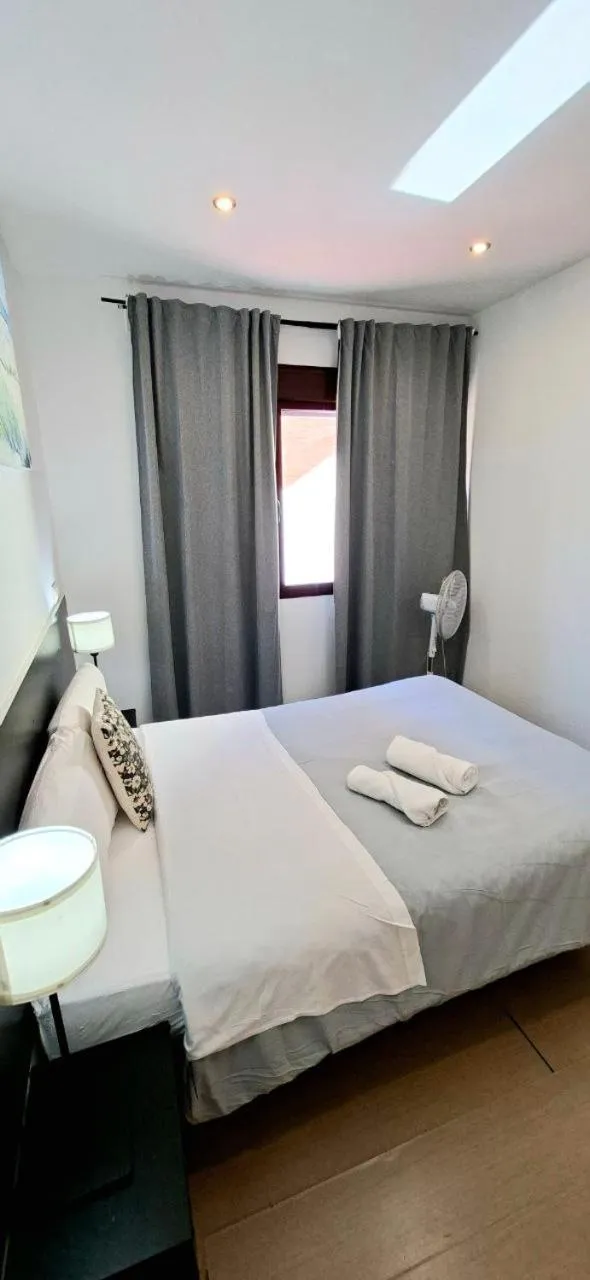 Bed in AYZ Javier Cabrini - Auto check-in property