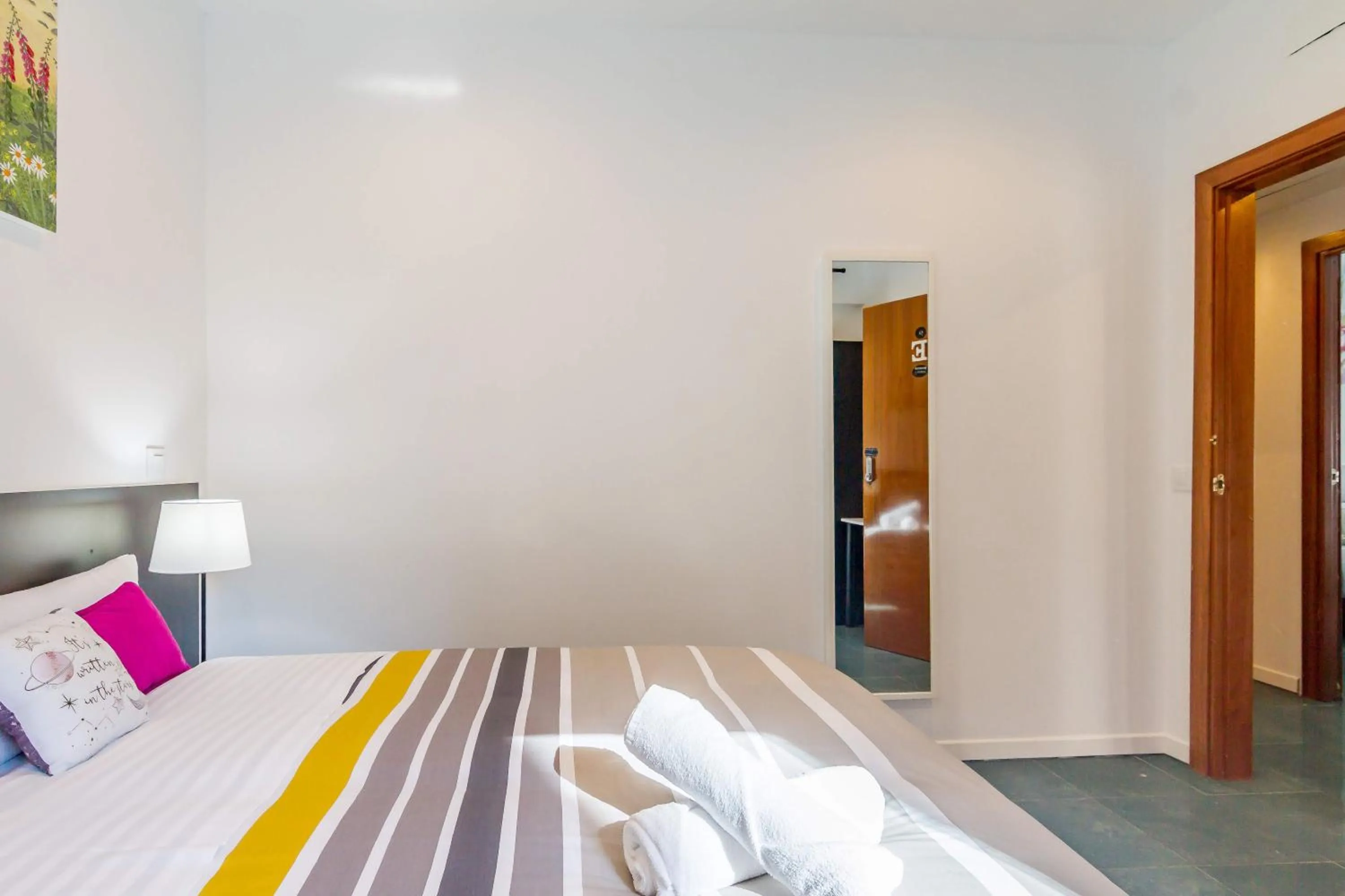 Bed in AYZ Javier Cabrini - Auto check-in property