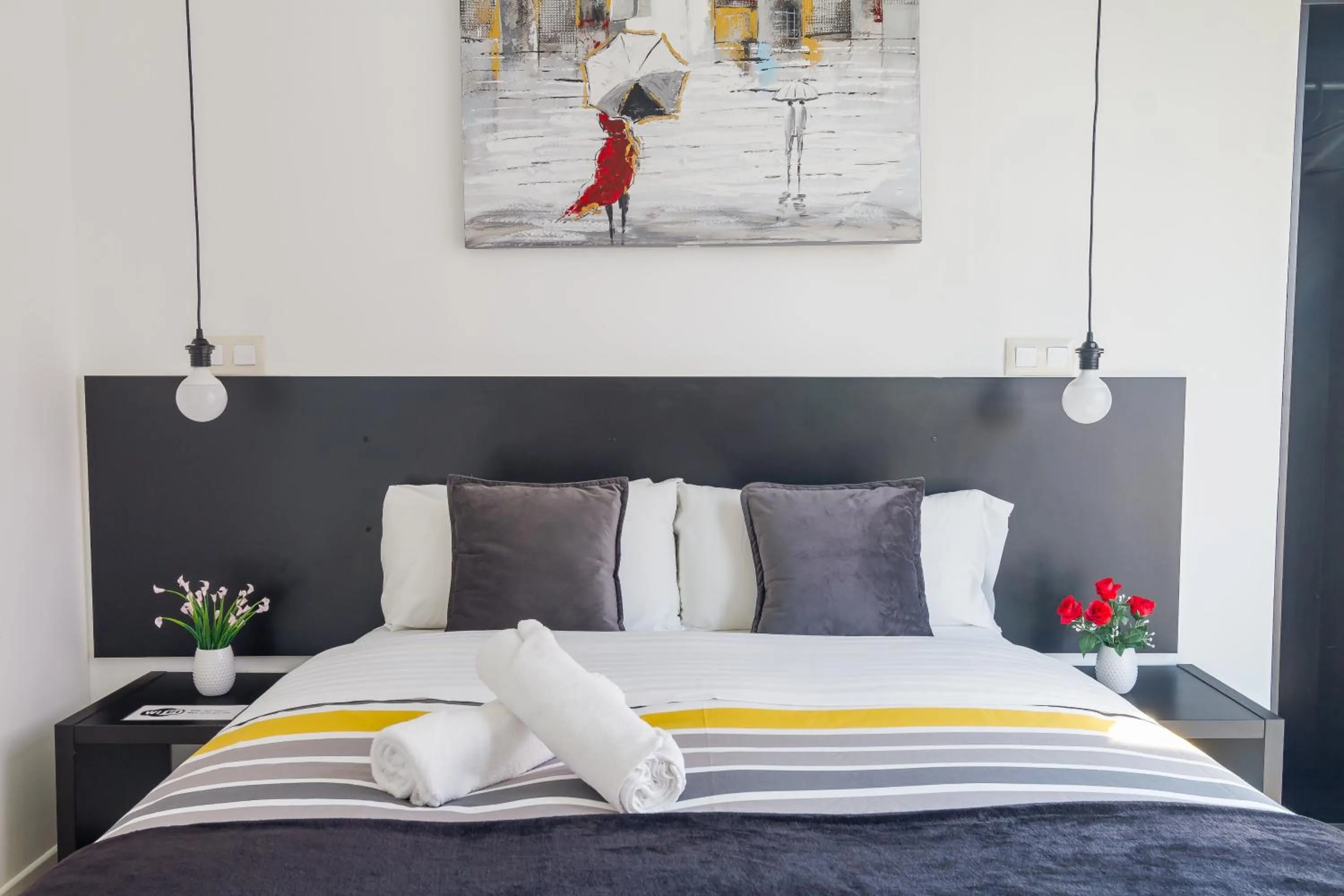 Bed in AYZ Javier Cabrini - Auto check-in property