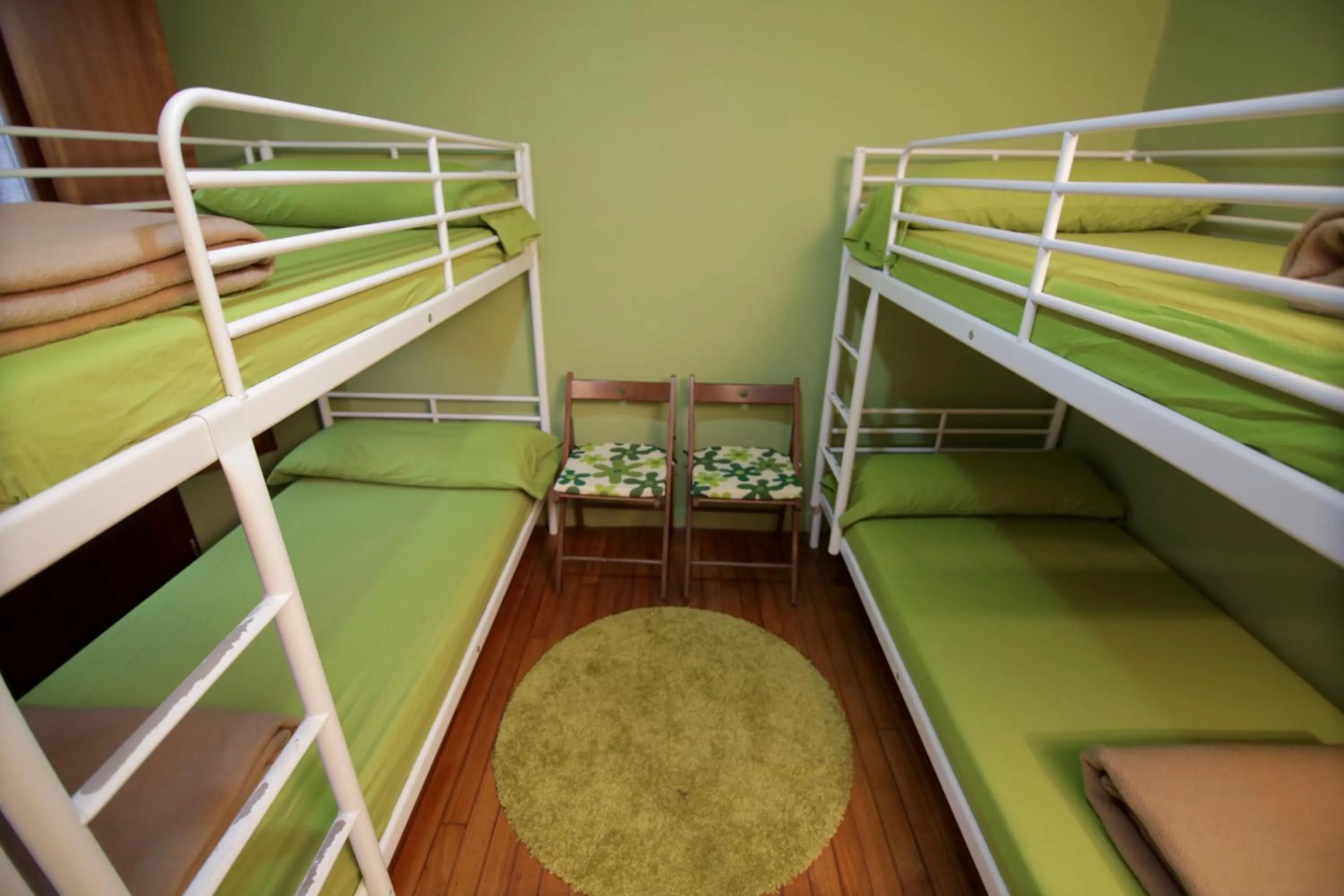 bunk bed, Bed in Albergue O Fogar de Teodomiro