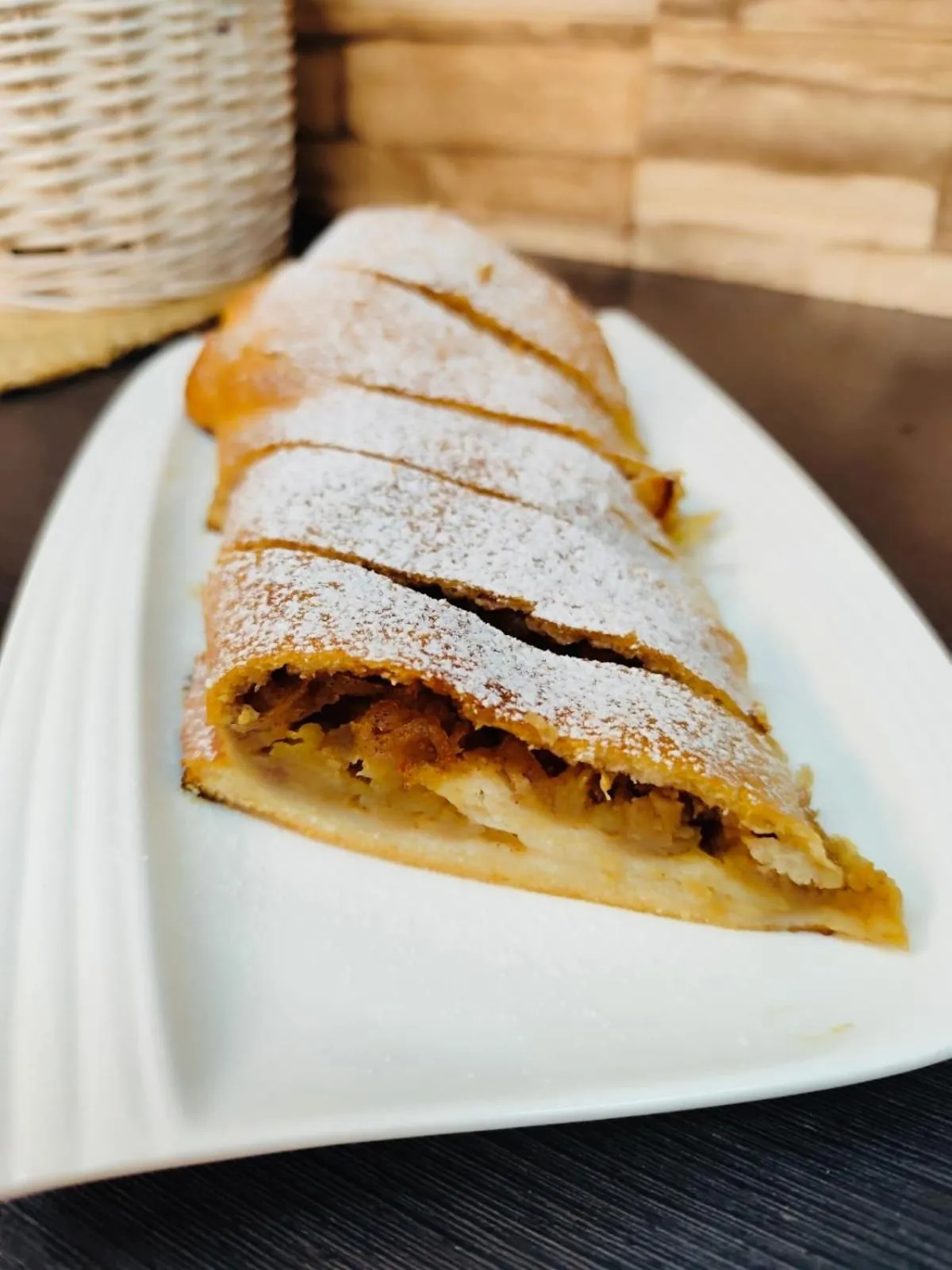 Breakfast in Art HOTEL