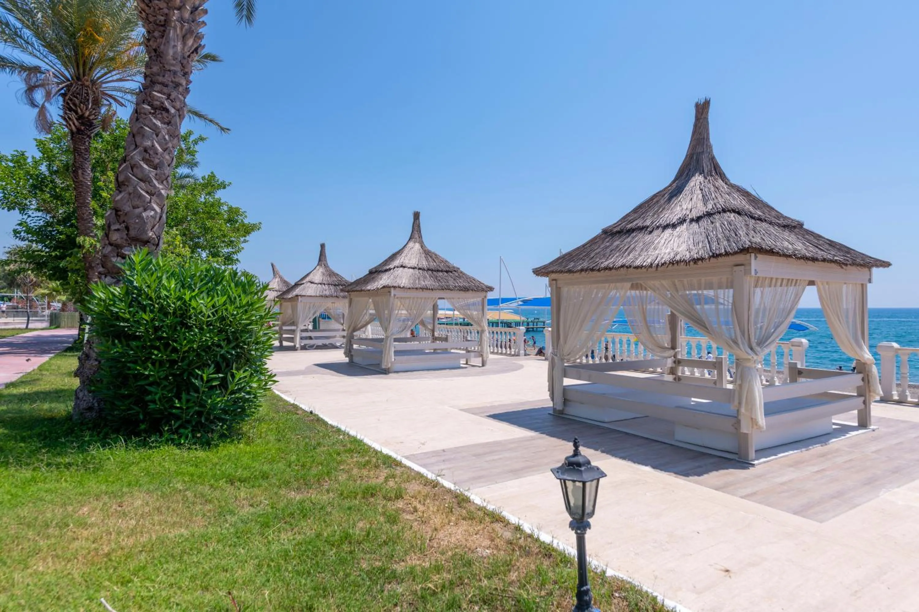 Beach in Amara Comfort Resort