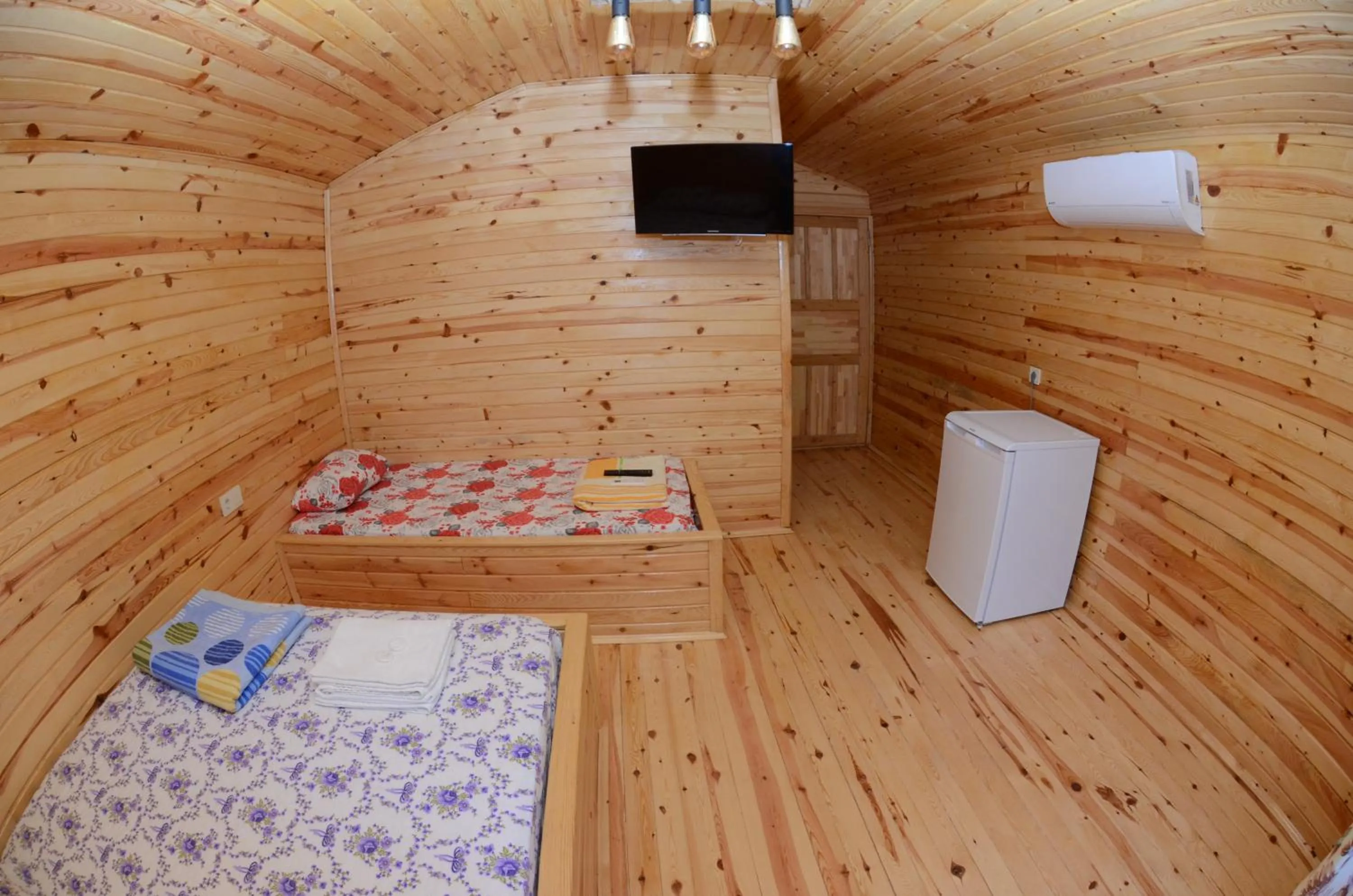 Photo of the whole room, Bed in Olympos Camlık Pension