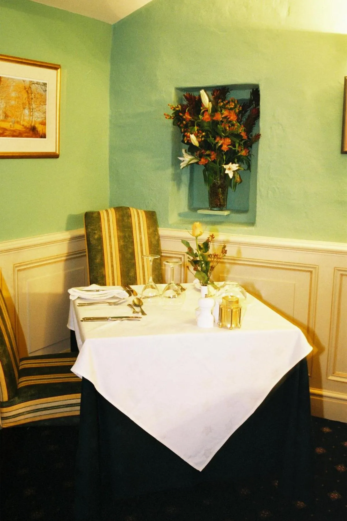 Restaurant/places to eat in Bishopsgate House Hotel