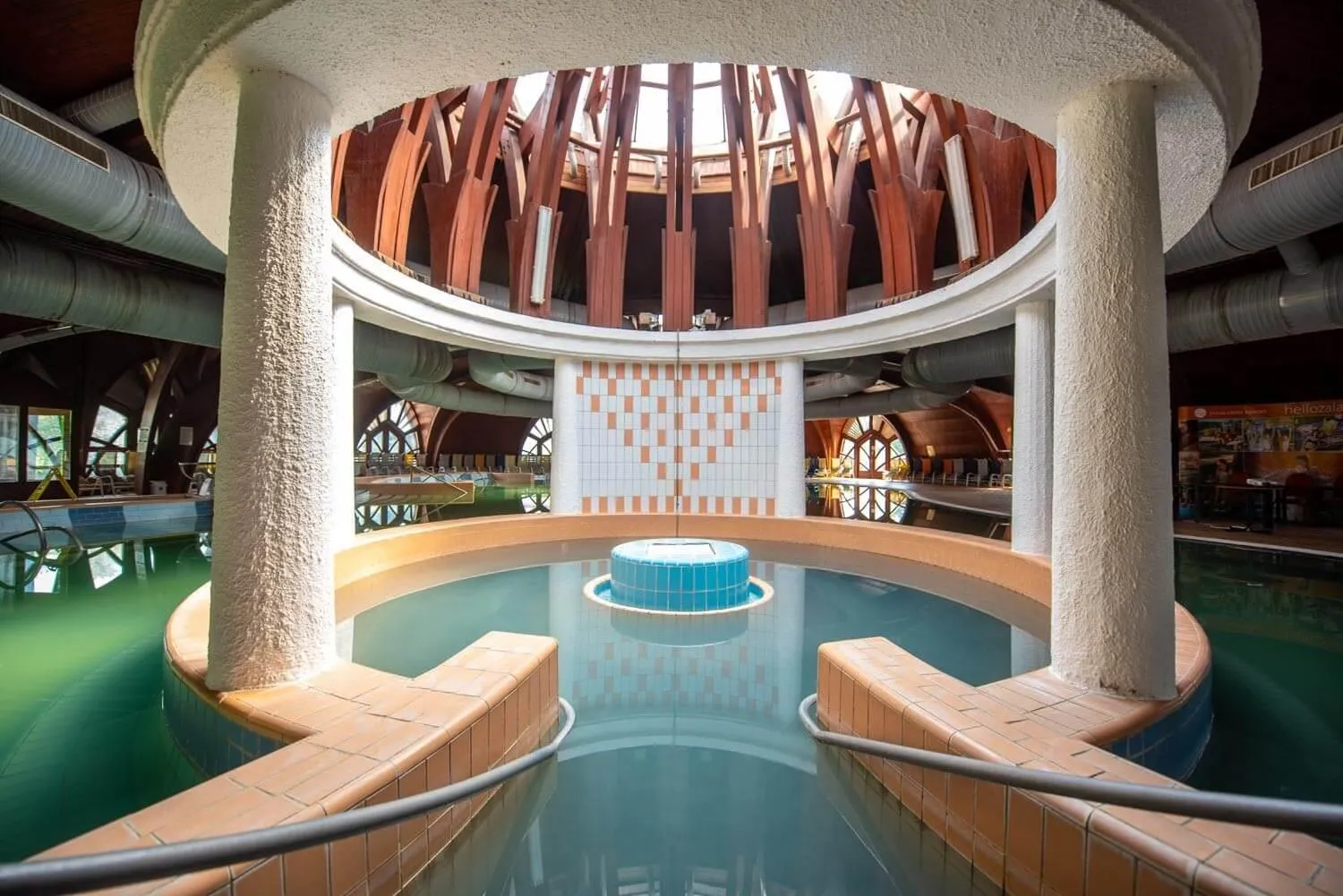 Public Bath in Napfény Hotel