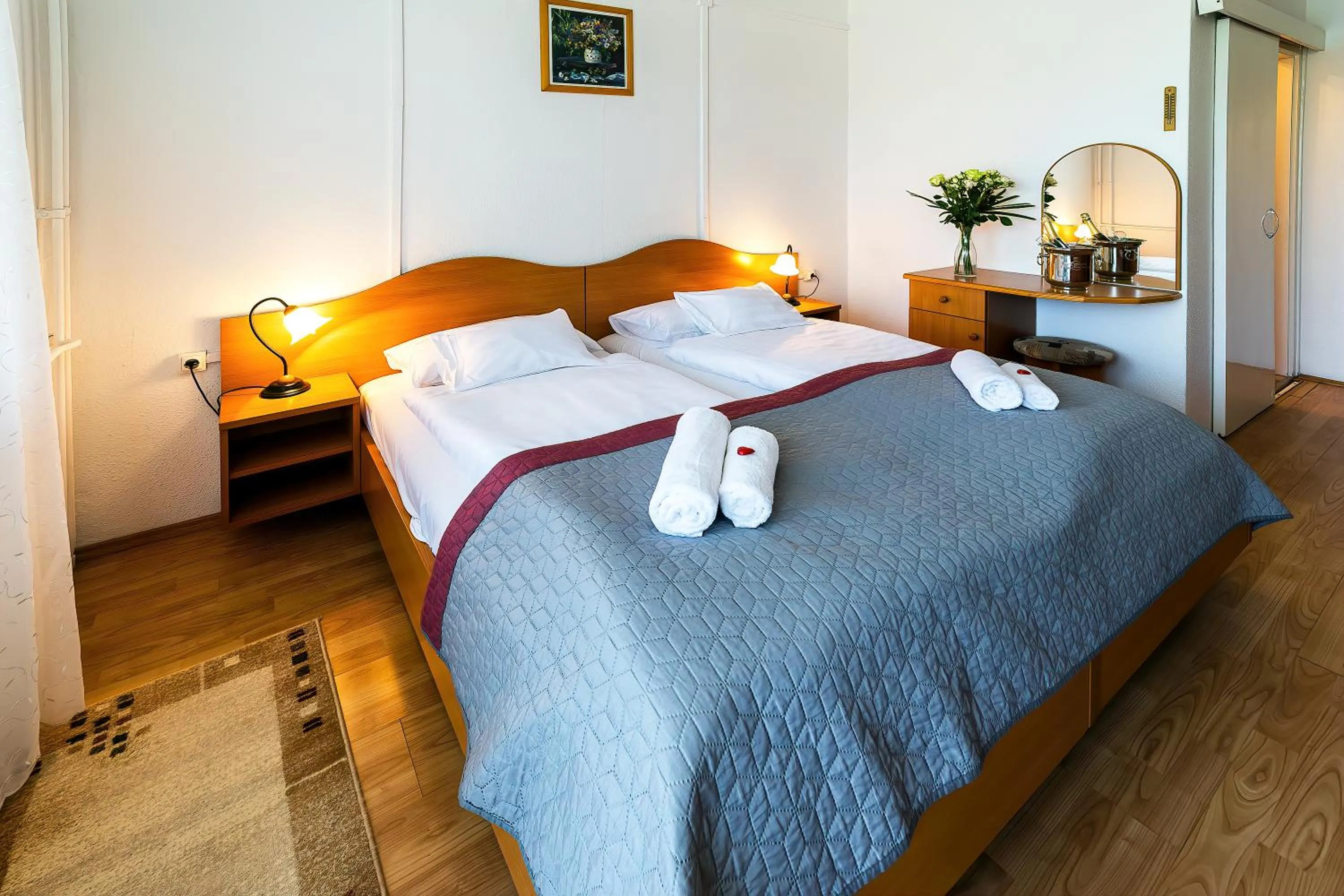 Bed in Napfény Hotel