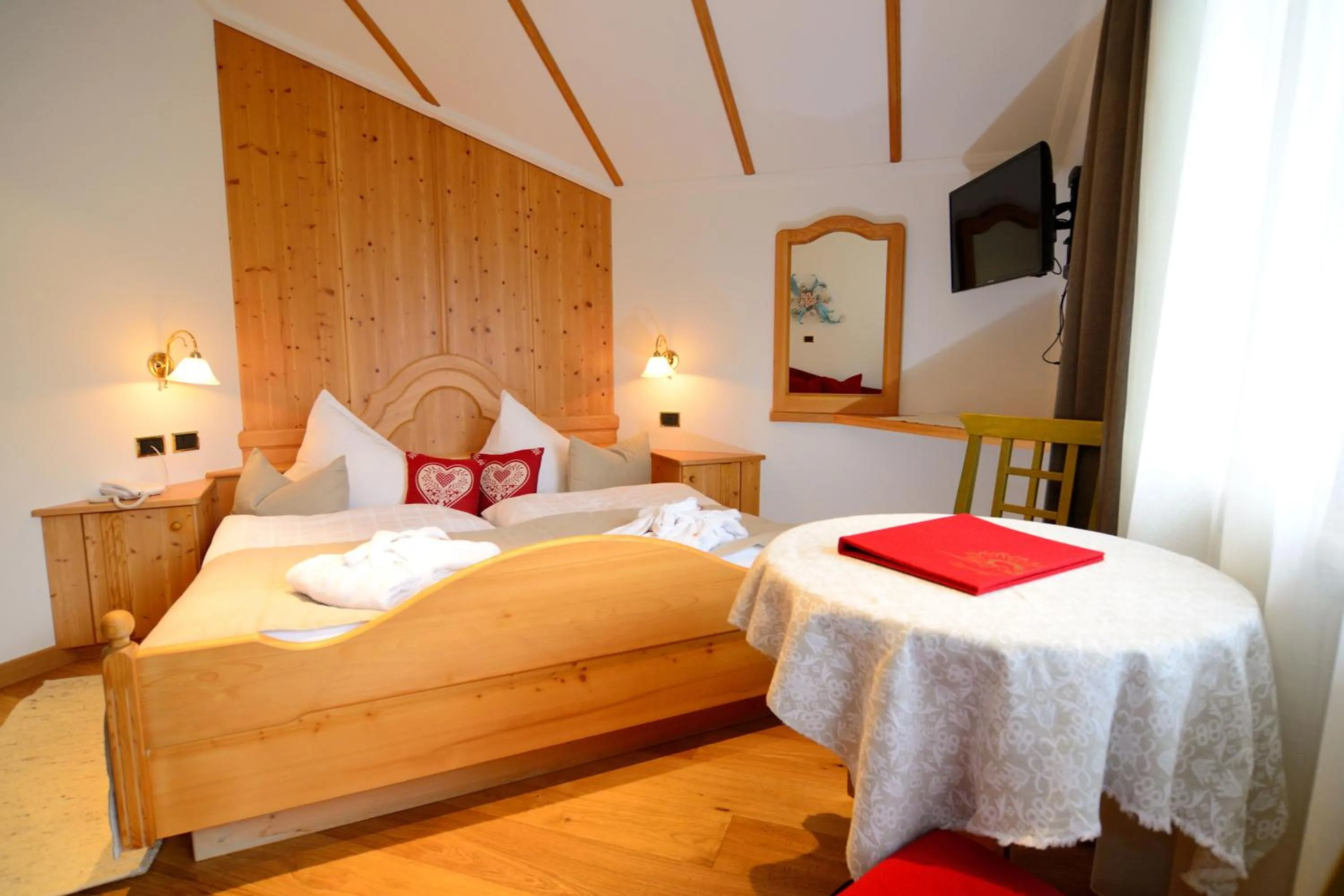 Photo of the whole room, Bed in Hotel Brunnerhof
