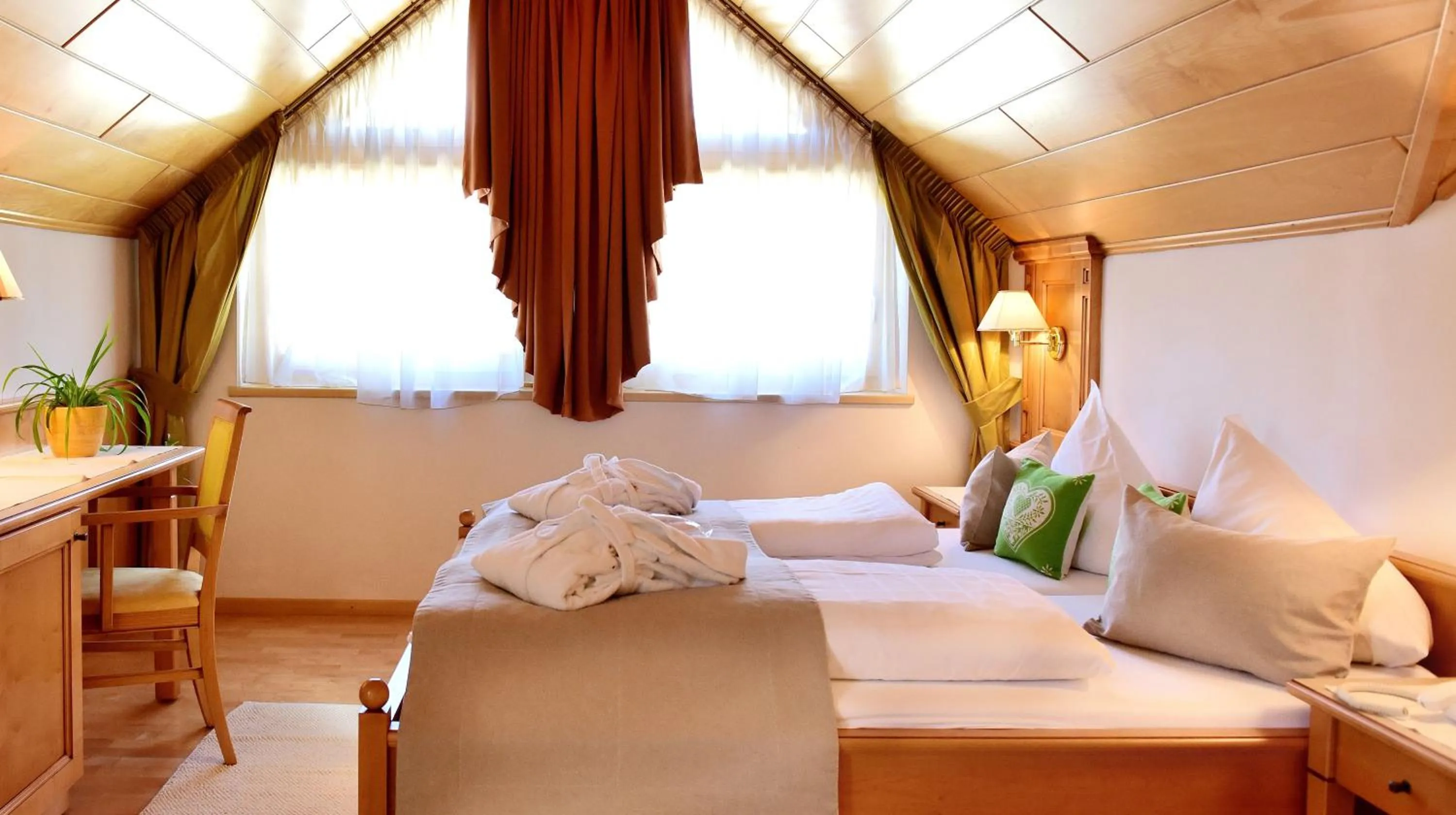 Photo of the whole room, Bed in Hotel Brunnerhof