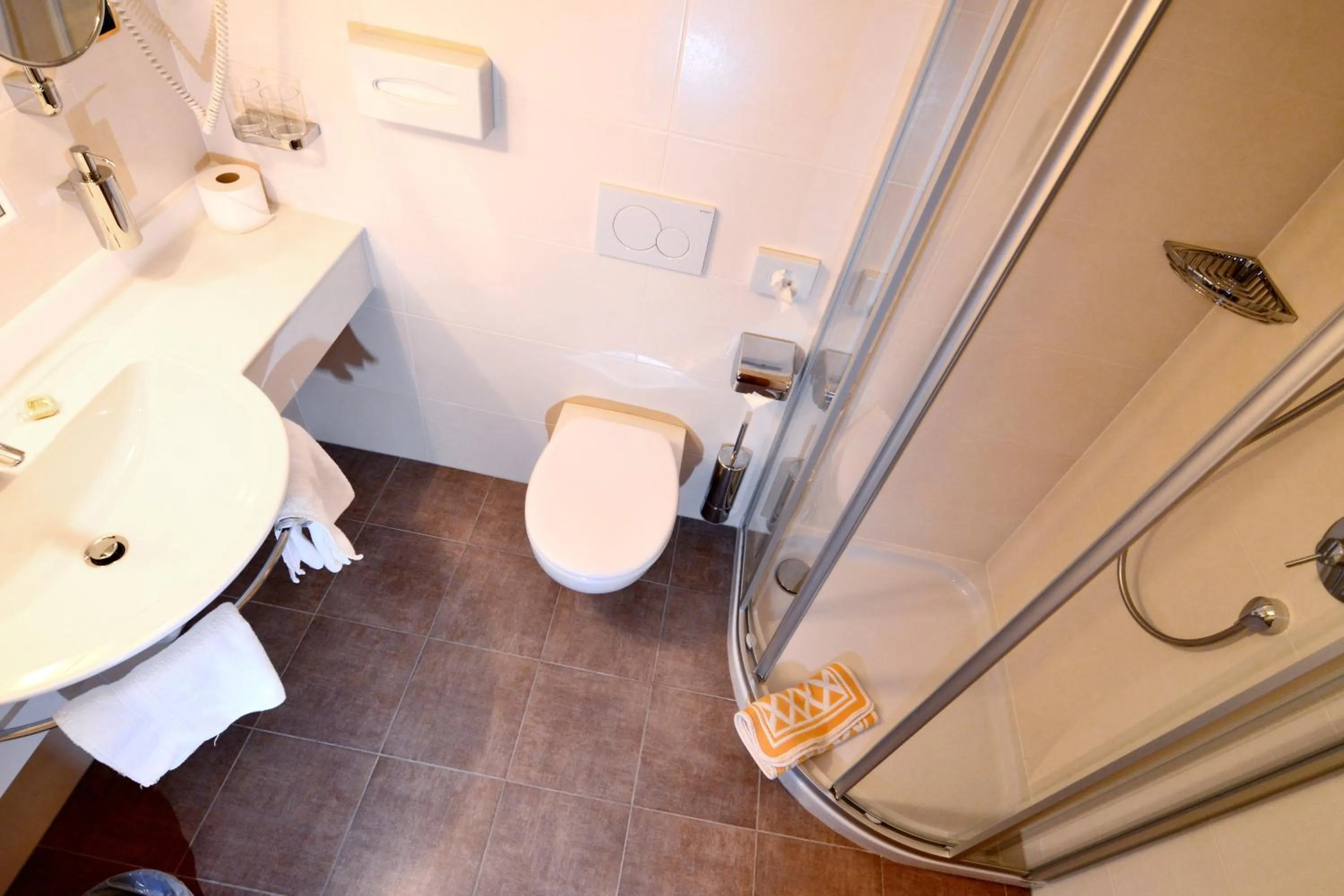 Bathroom in Hotel Brunnerhof