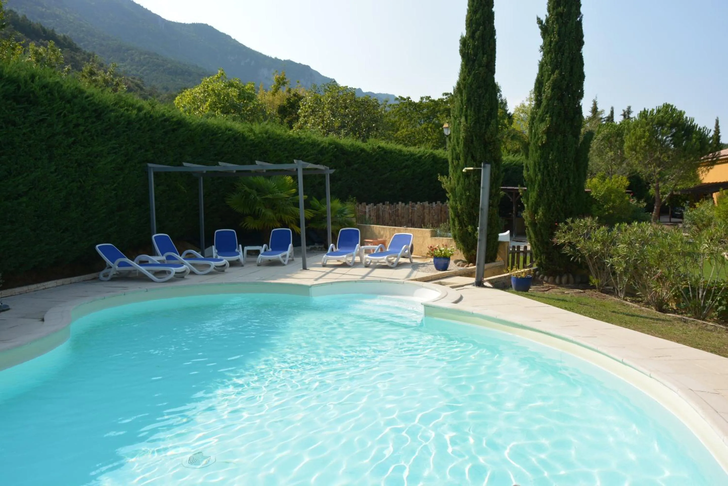 Pool view in Le Jardin des Gorges
