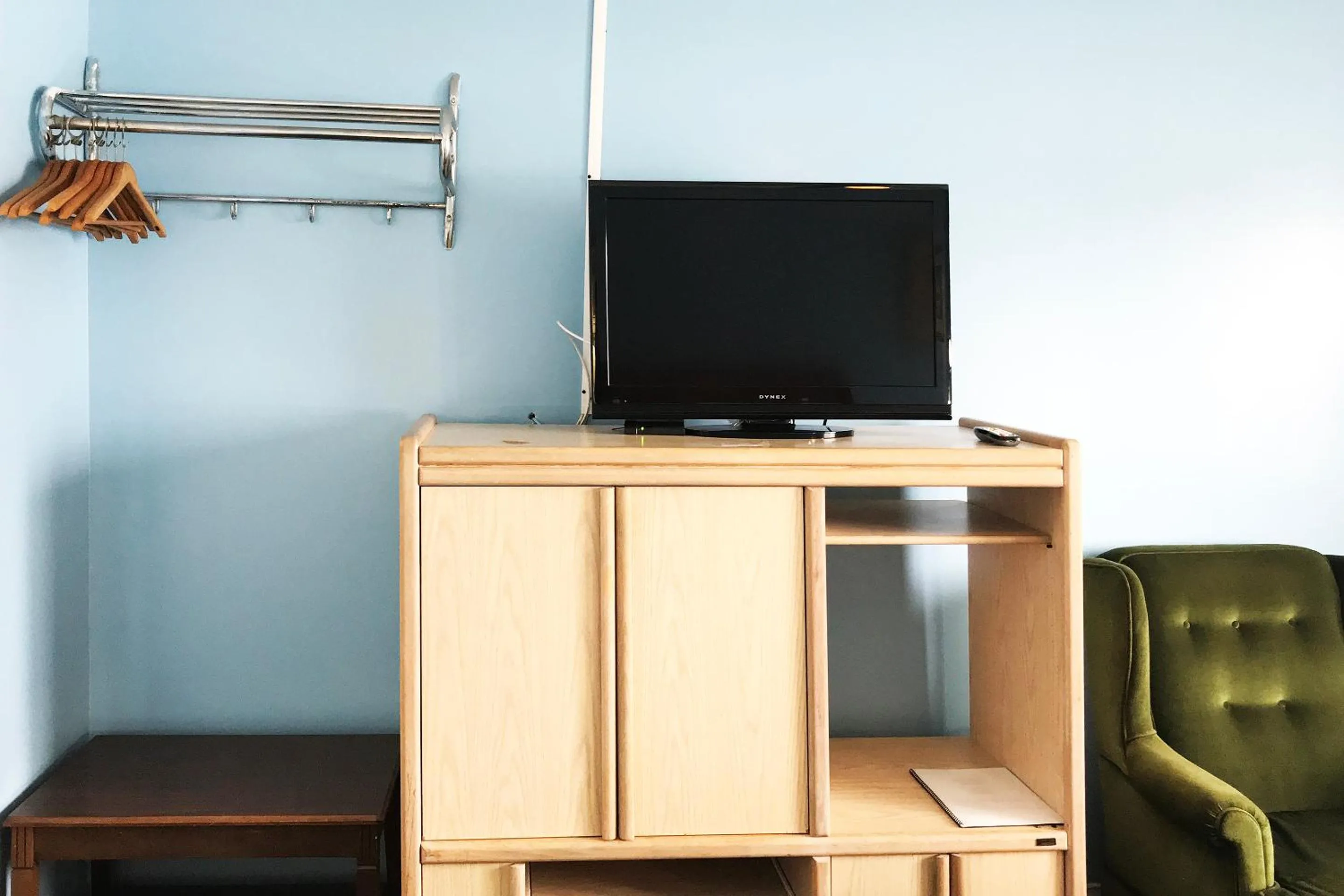 TV and multimedia in Bayside Motel Trenton