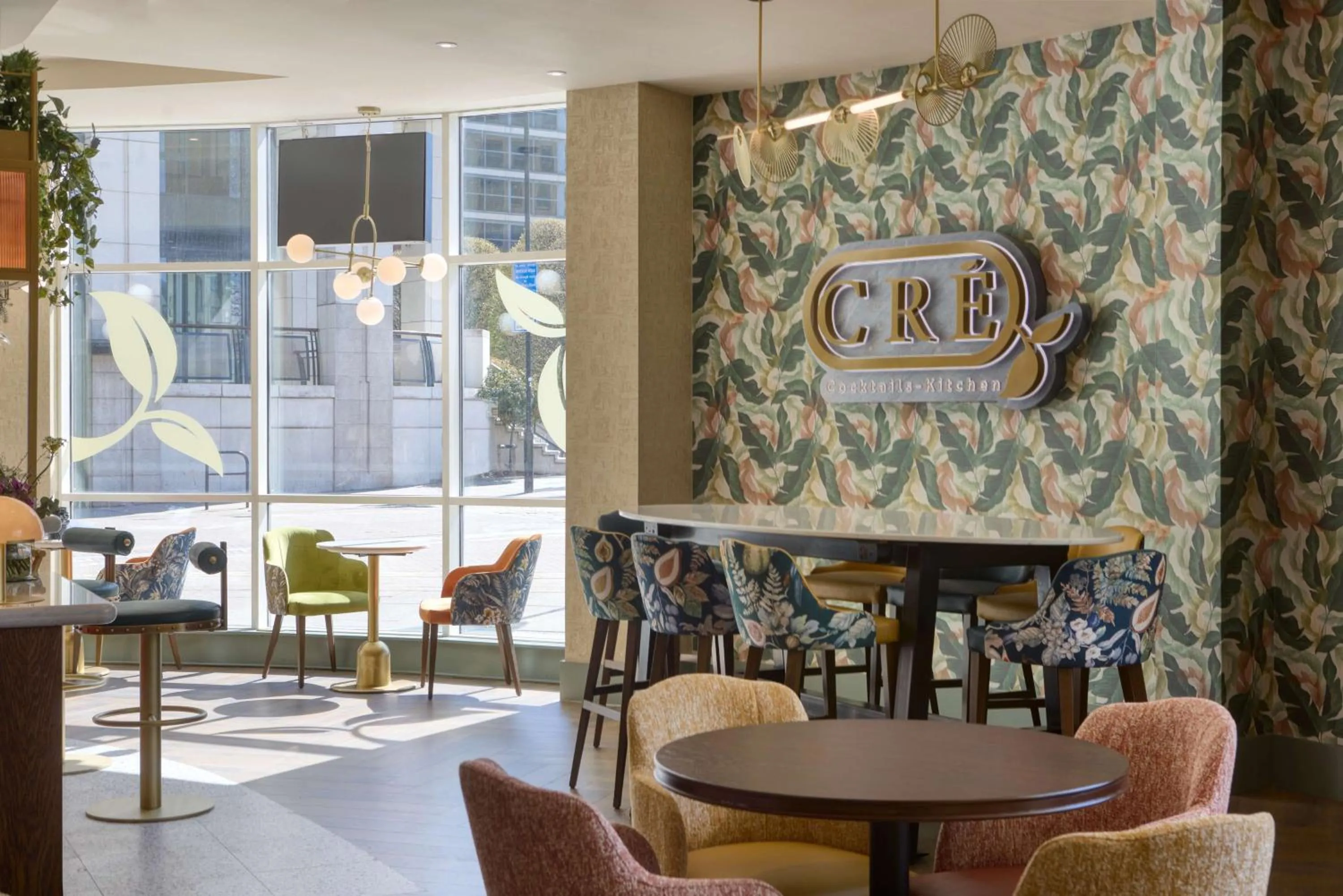 Lounge or bar in DoubleTree by Hilton London Chelsea