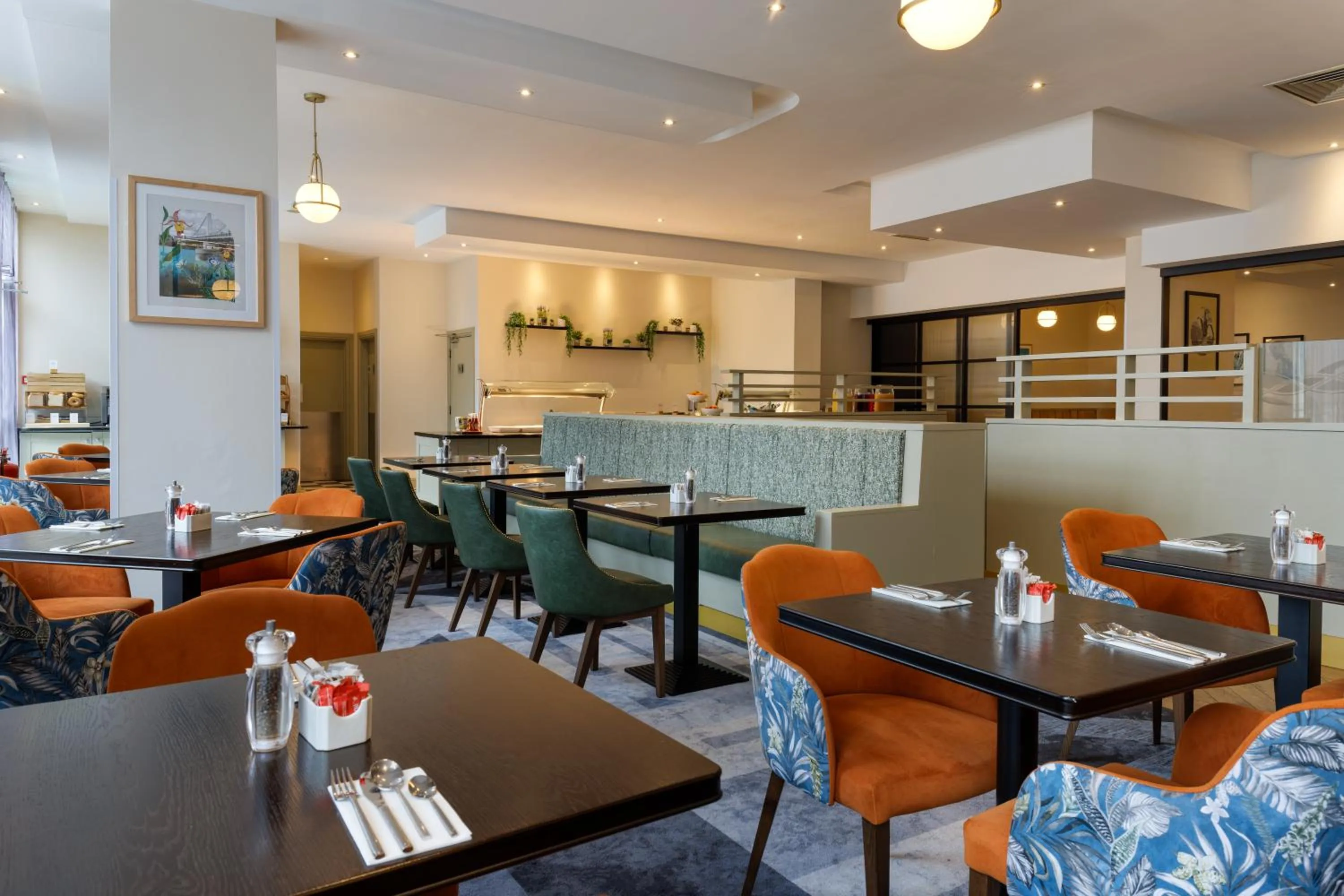 Restaurant/places to eat in DoubleTree by Hilton London Chelsea