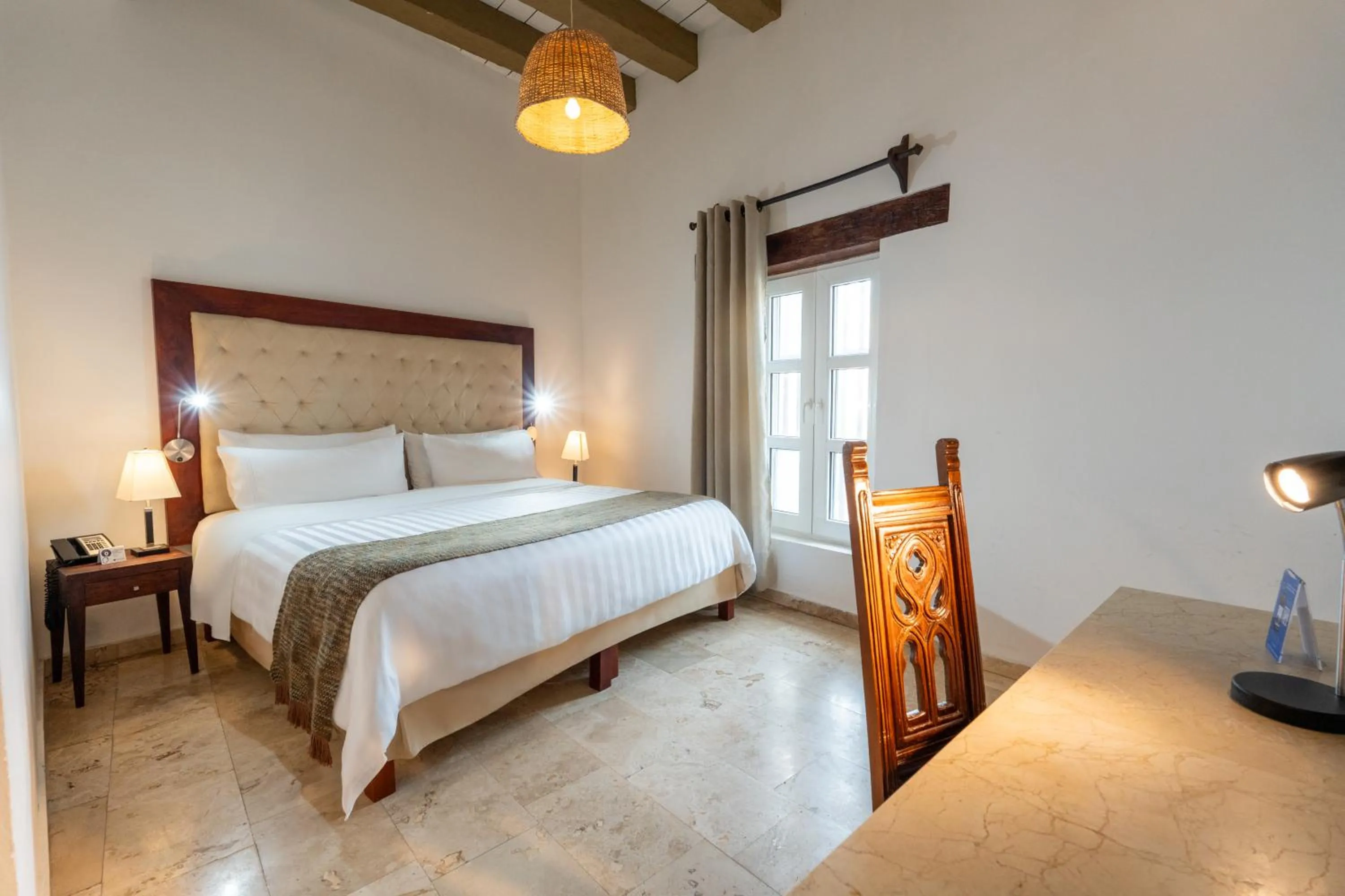 Bed in GHL Collection Armería Real Hotel