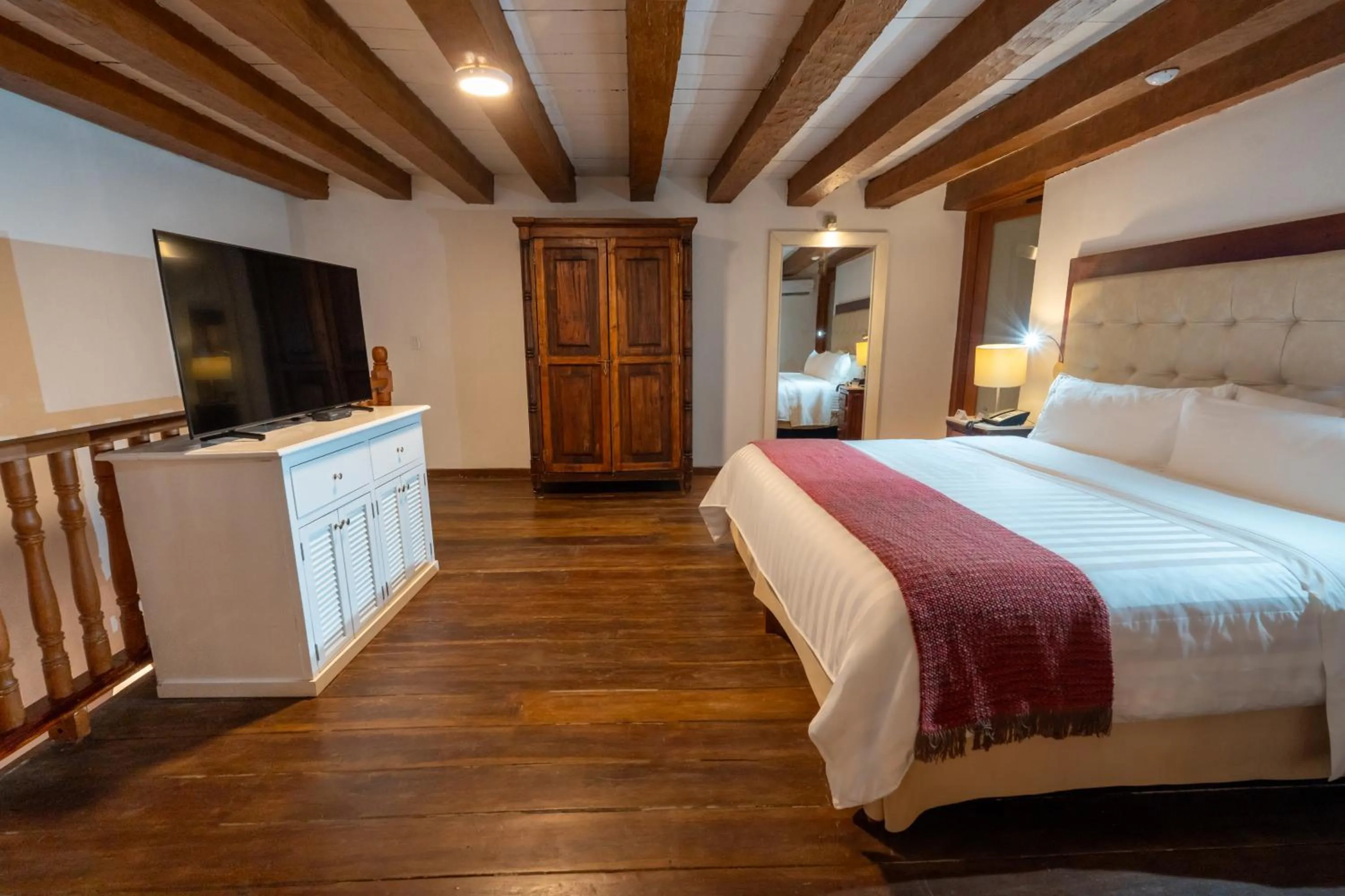 Bed in GHL Collection Armería Real Hotel