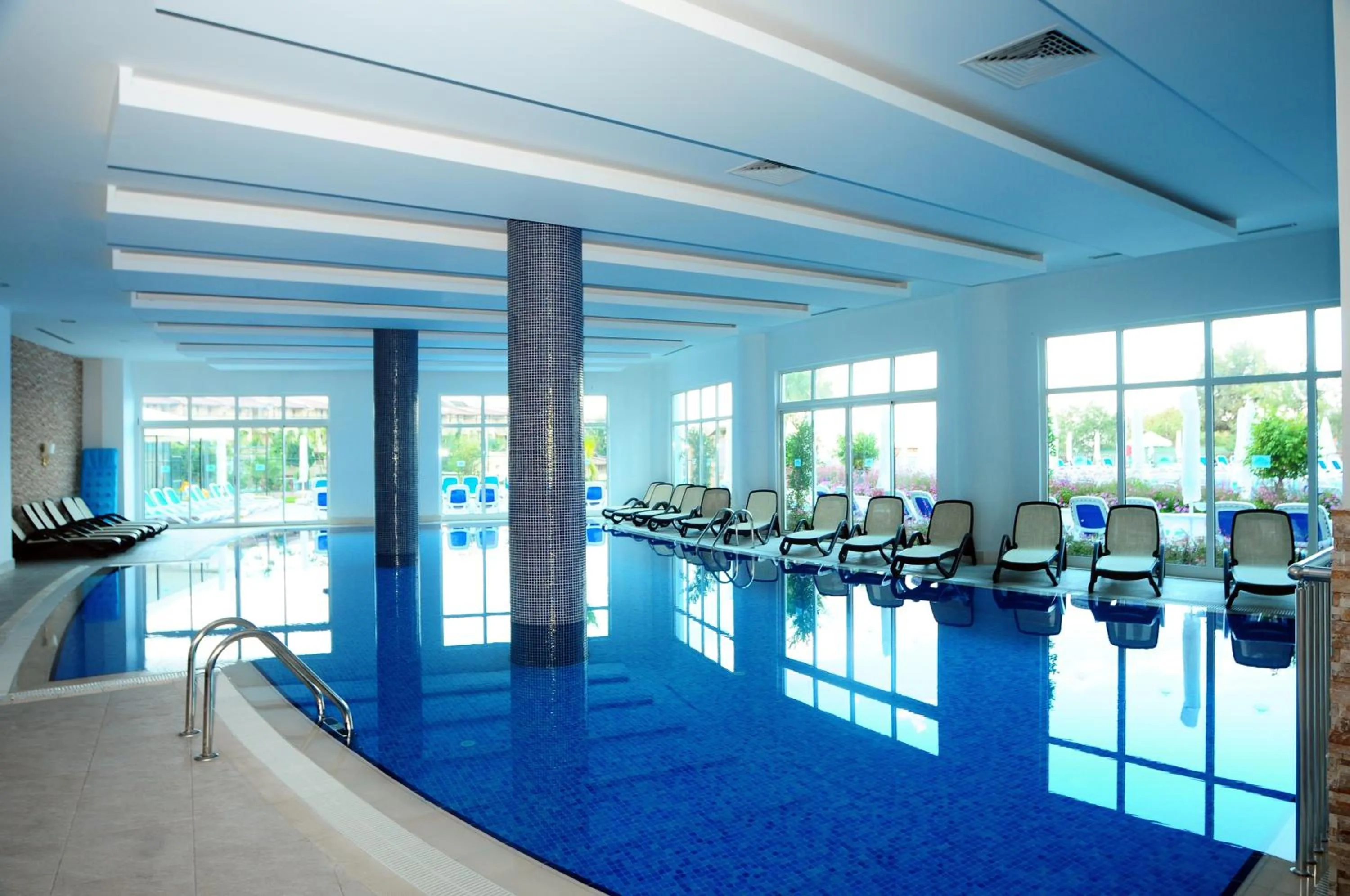 Swimming pool in Side Prenses Resort Hotel & Spa