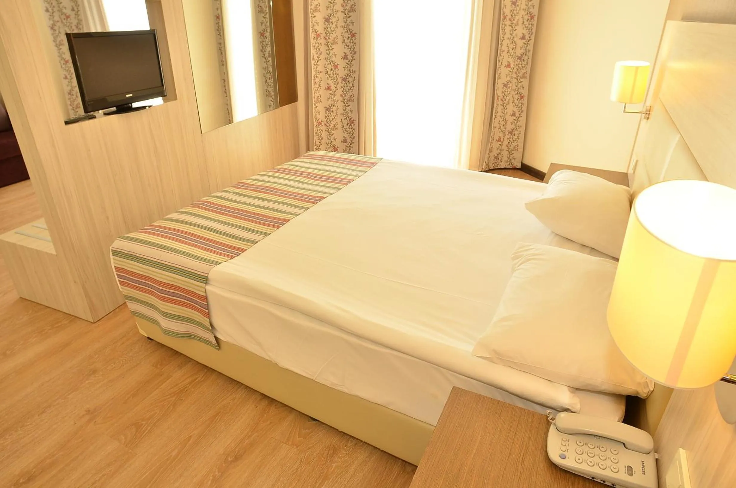 Bed in Side Prenses Resort Hotel & Spa