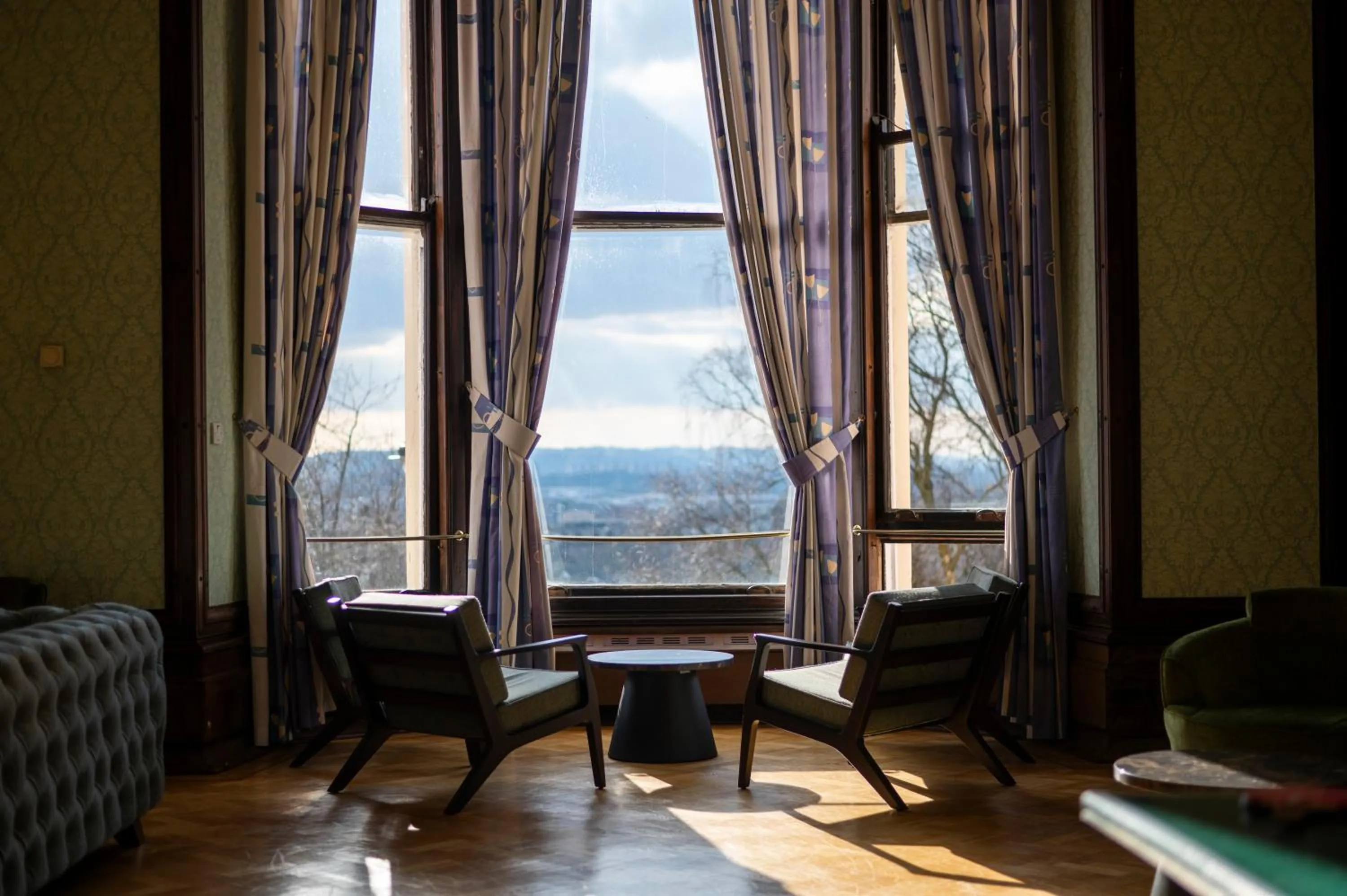 Living room in Glasgow Youth Hostel
