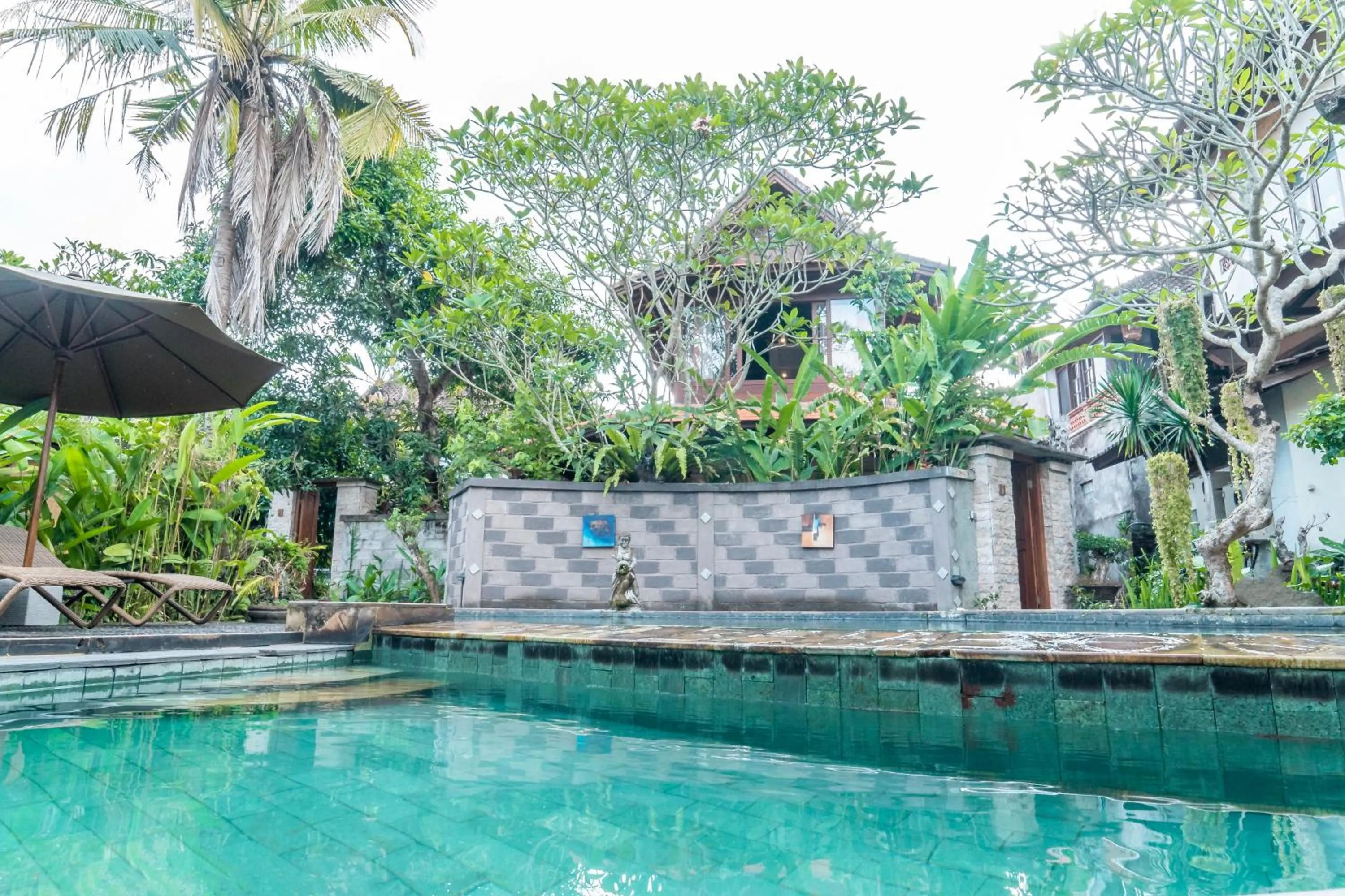 Pool view in Sari Bamboo Bungalows