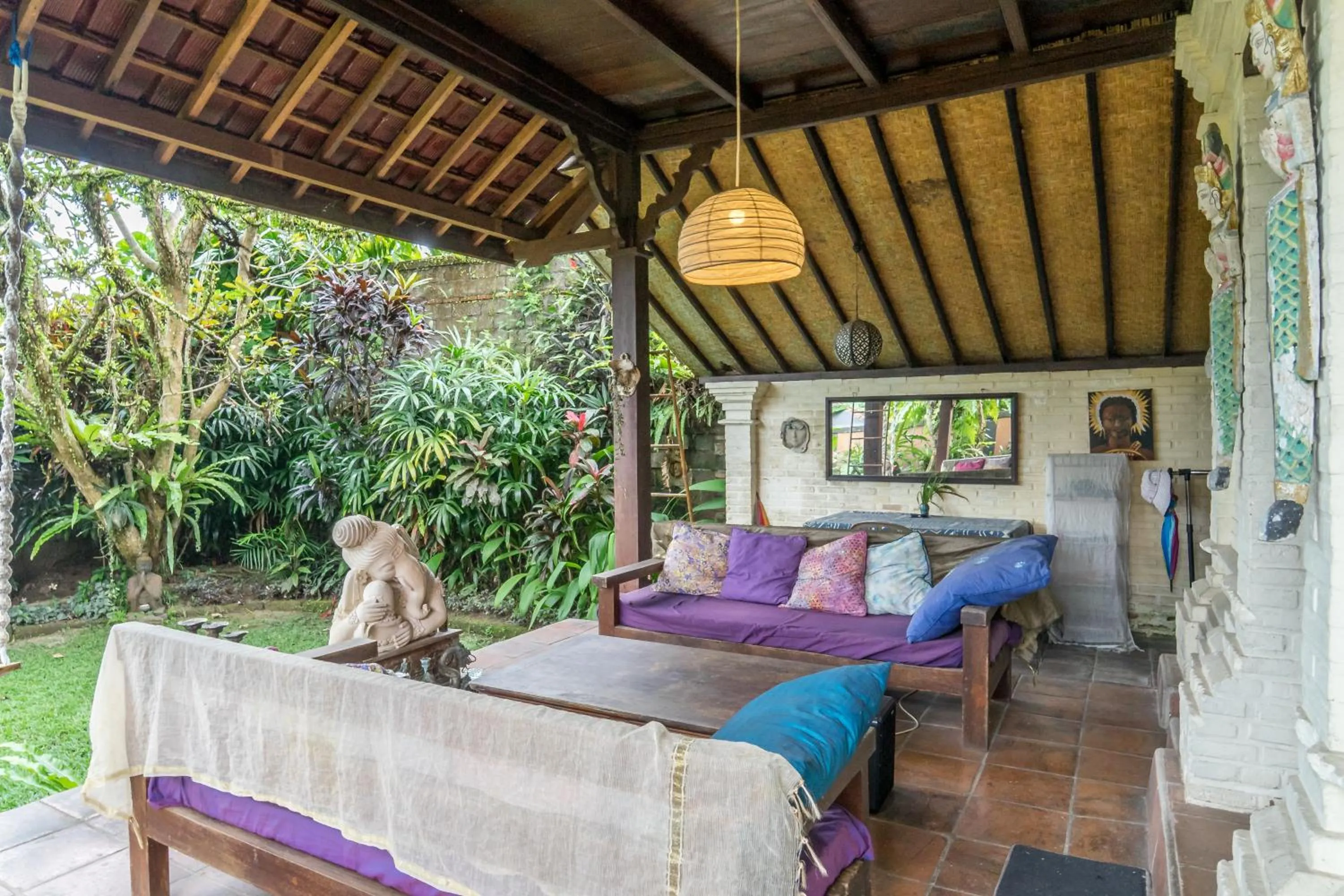 Living room in Sari Bamboo Bungalows